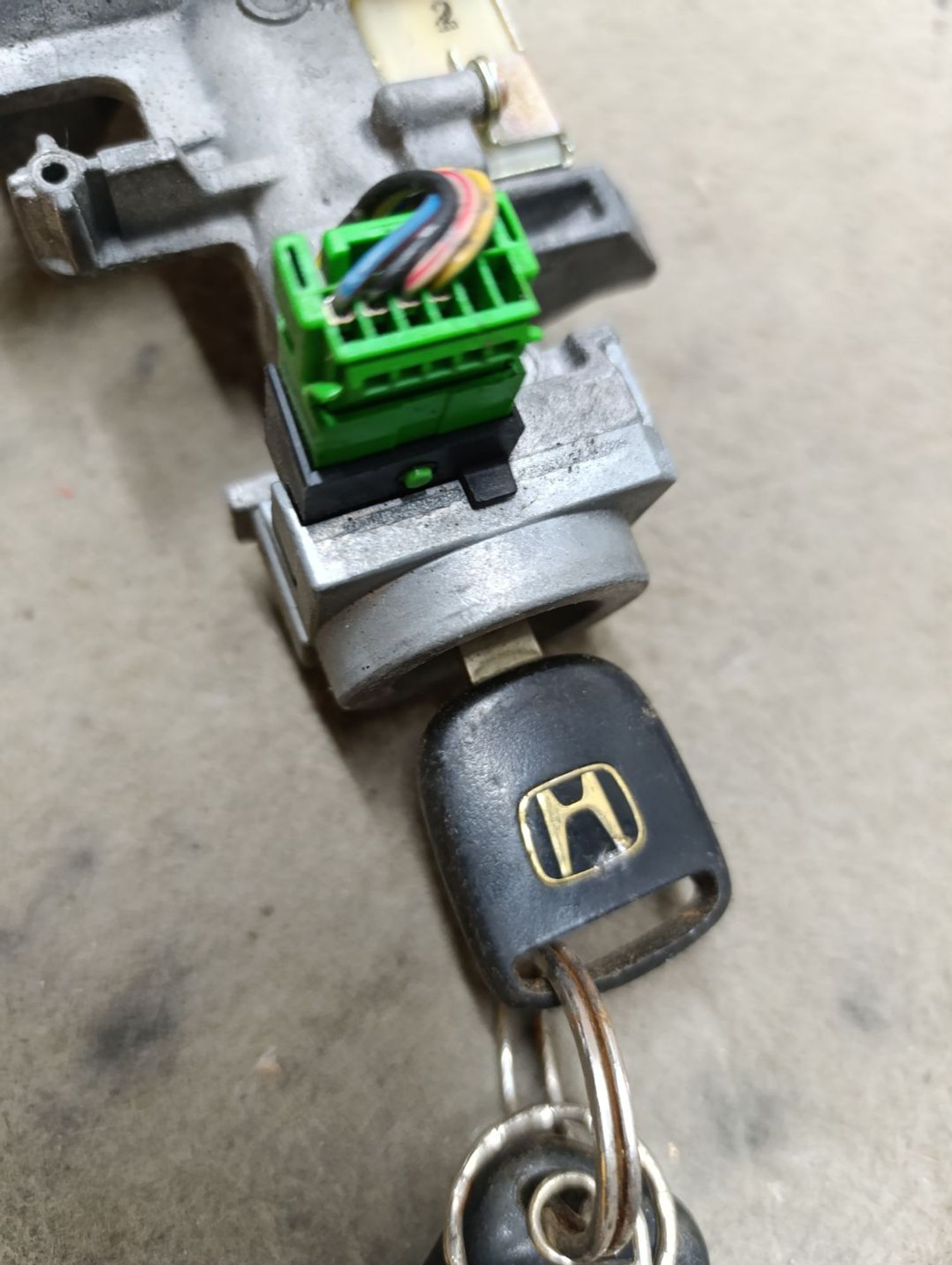 https://gcs.partsauto.market/rn-stockpro.appspot.com/thmbs/userImages/d9b05010c61782443e0b3e264cf05921/part/24d7b4c5-275b-489a-9420-3ca9d9b08263_1750247238809.jpg
