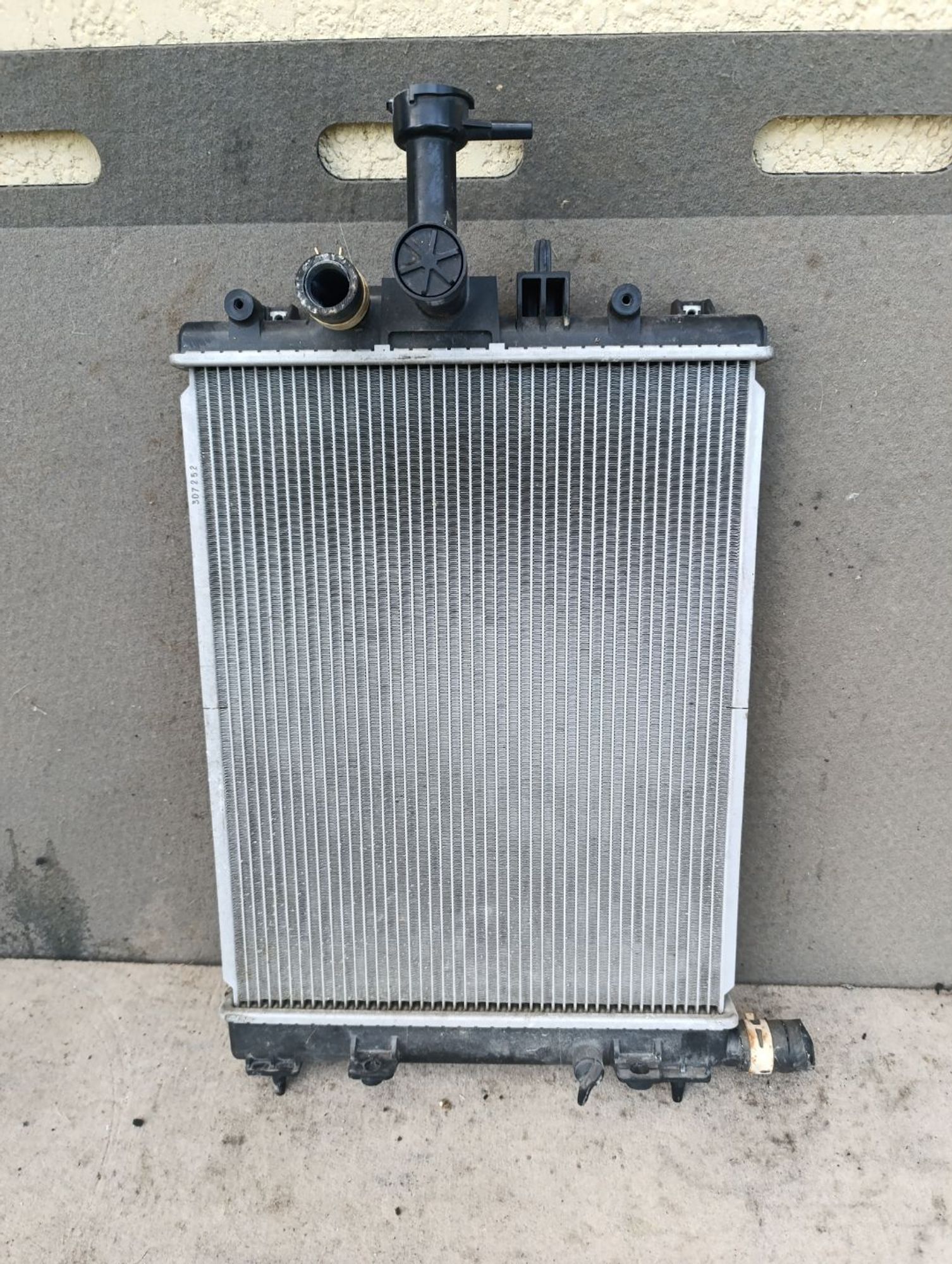 https://gcs.partsauto.market/rn-stockpro.appspot.com/thmbs/userImages/d9b05010c61782443e0b3e264cf05921/part/27b5f322-7fba-4092-99ec-72d95136e6e1_1748953279564.jpg