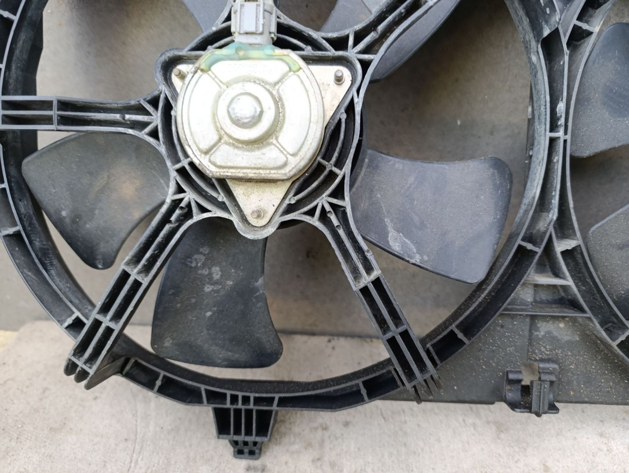 https://gcs.partsauto.market/rn-stockpro.appspot.com/thmbs/userImages/d9b05010c61782443e0b3e264cf05921/part/28588aff-36f7-4385-9ee7-e5b00a5b5c79_1748782387575.jpg