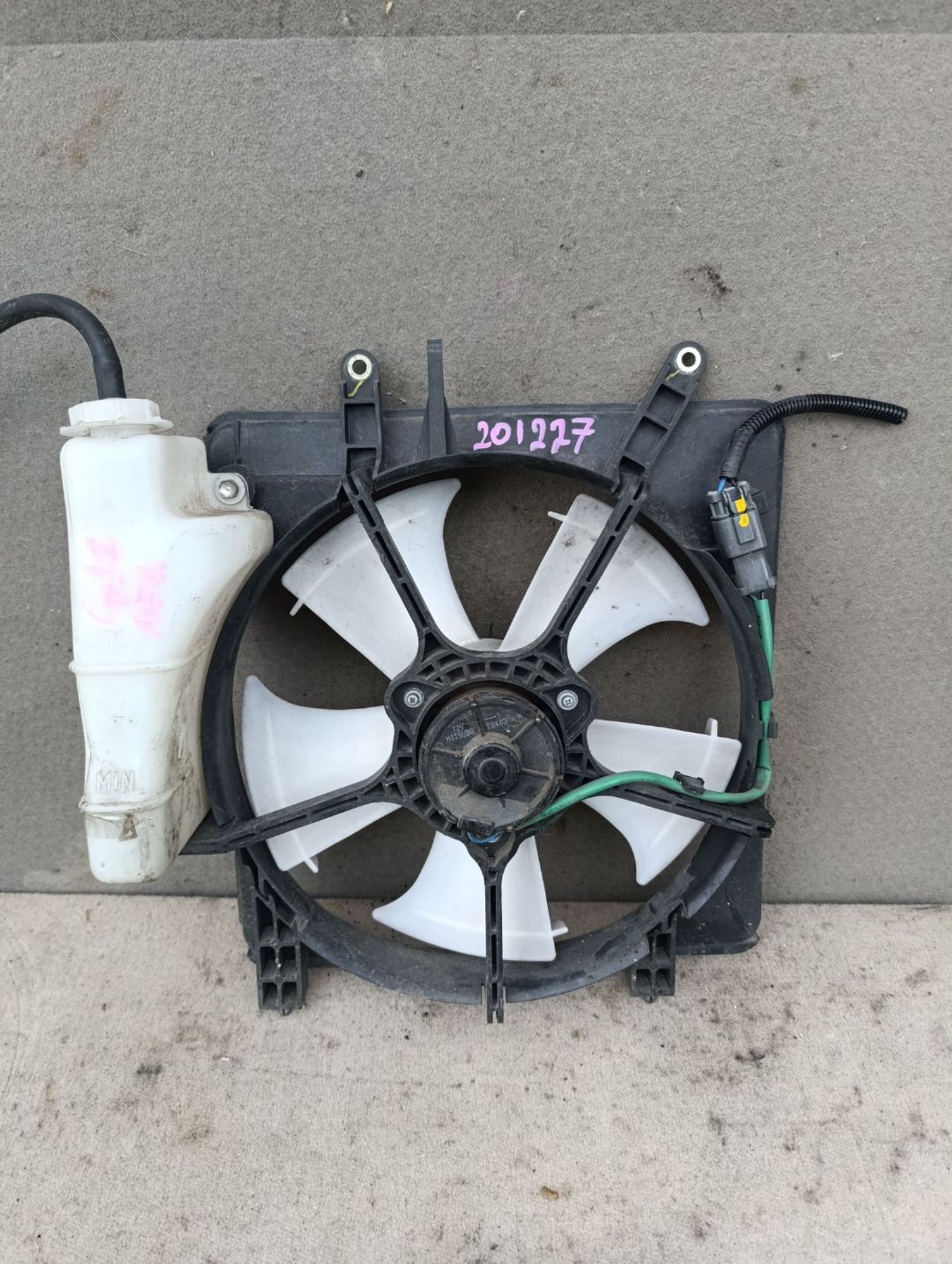 https://gcs.partsauto.market/rn-stockpro.appspot.com/thmbs/userImages/d9b05010c61782443e0b3e264cf05921/part/28bb93c2-2bc8-4a9e-943a-bf850732b2b1_1748868121429.jpg