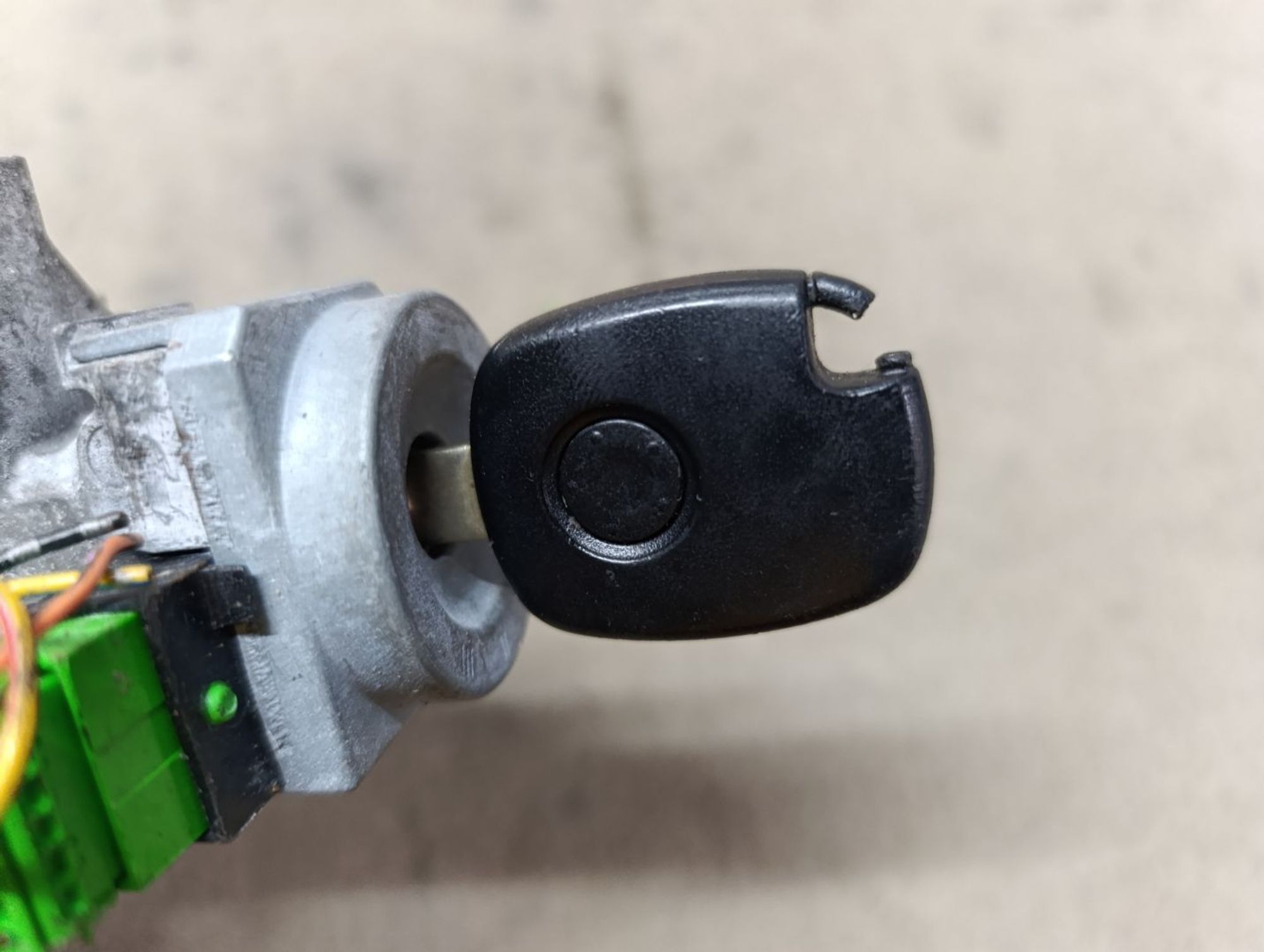 https://gcs.partsauto.market/rn-stockpro.appspot.com/thmbs/userImages/d9b05010c61782443e0b3e264cf05921/part/2c7cb9d0-bb9f-4425-a9c2-28eedbb98ee1_1750248726191.jpg