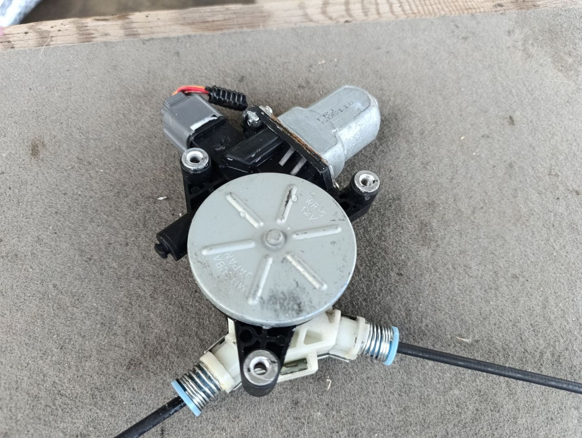 https://gcs.partsauto.market/rn-stockpro.appspot.com/thmbs/userImages/d9b05010c61782443e0b3e264cf05921/part/2d50929d-31b6-4404-8cef-493ebb796d1d_1749108361298.jpg