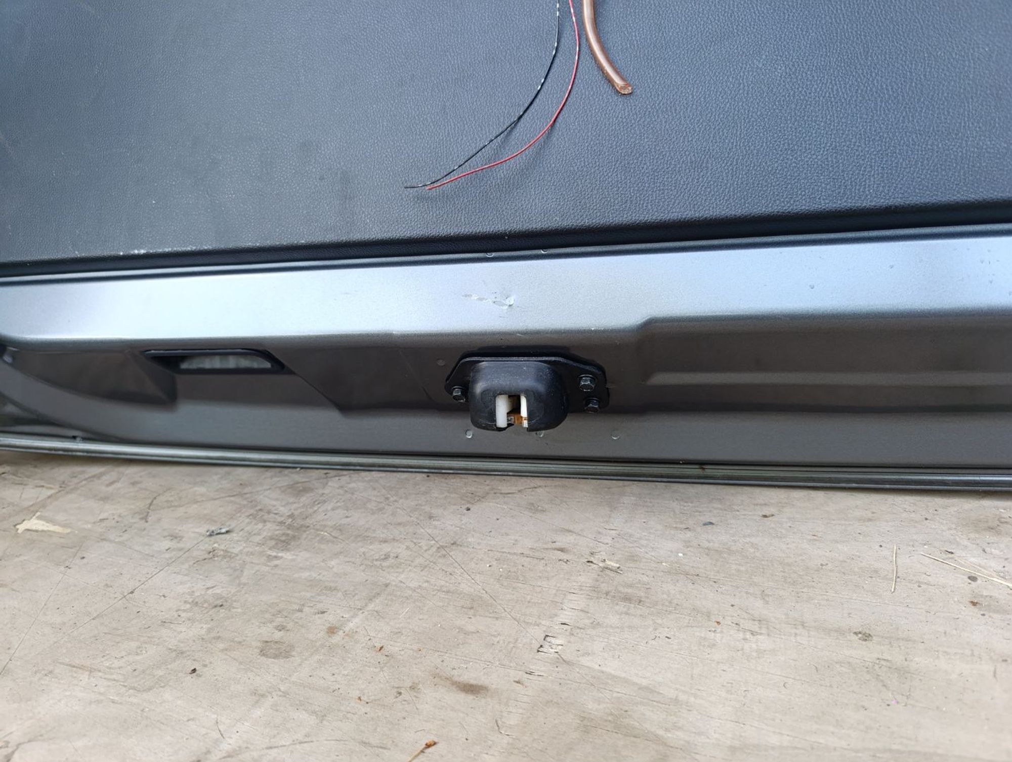 https://gcs.partsauto.market/rn-stockpro.appspot.com/thmbs/userImages/d9b05010c61782443e0b3e264cf05921/part/37562d0f-4830-4c8b-af6d-9b1b16330835_1749043854362.jpg
