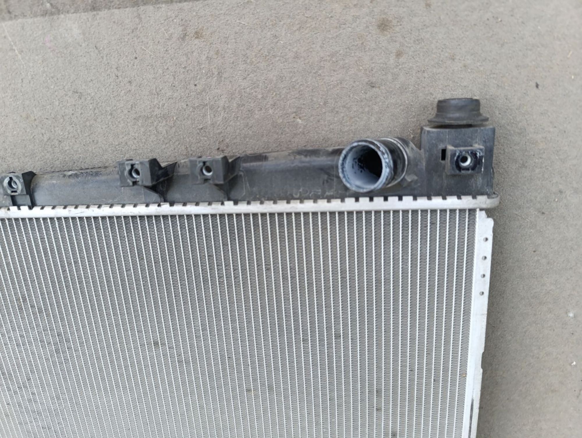 https://gcs.partsauto.market/rn-stockpro.appspot.com/thmbs/userImages/d9b05010c61782443e0b3e264cf05921/part/474fd673-95ef-4b92-80bd-bb1ffc0c0b9f_1748953629186.jpg