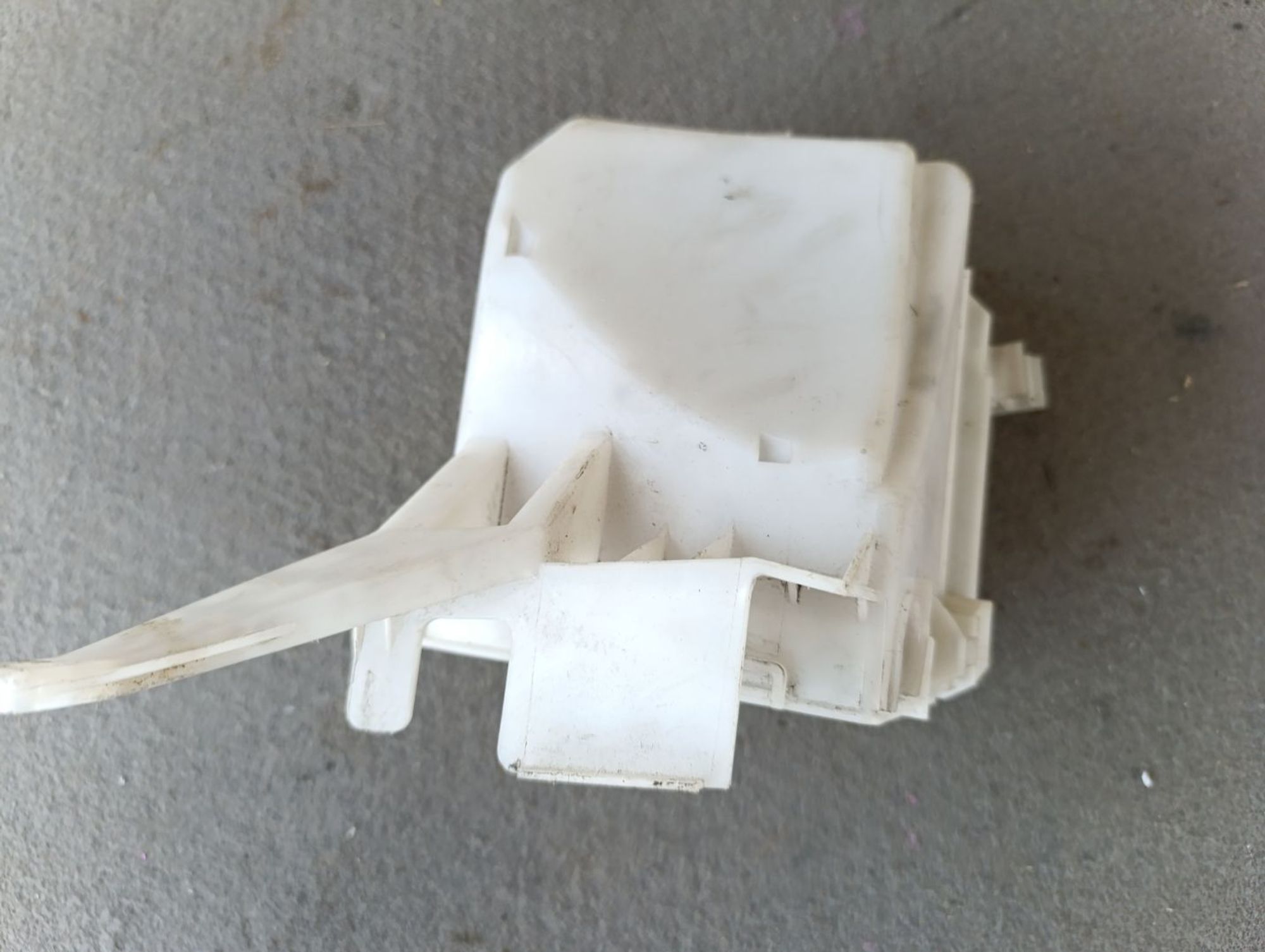 https://gcs.partsauto.market/rn-stockpro.appspot.com/thmbs/userImages/d9b05010c61782443e0b3e264cf05921/part/491ba075-bc57-4987-99ff-f94a02c2190c_1748855261949.jpg