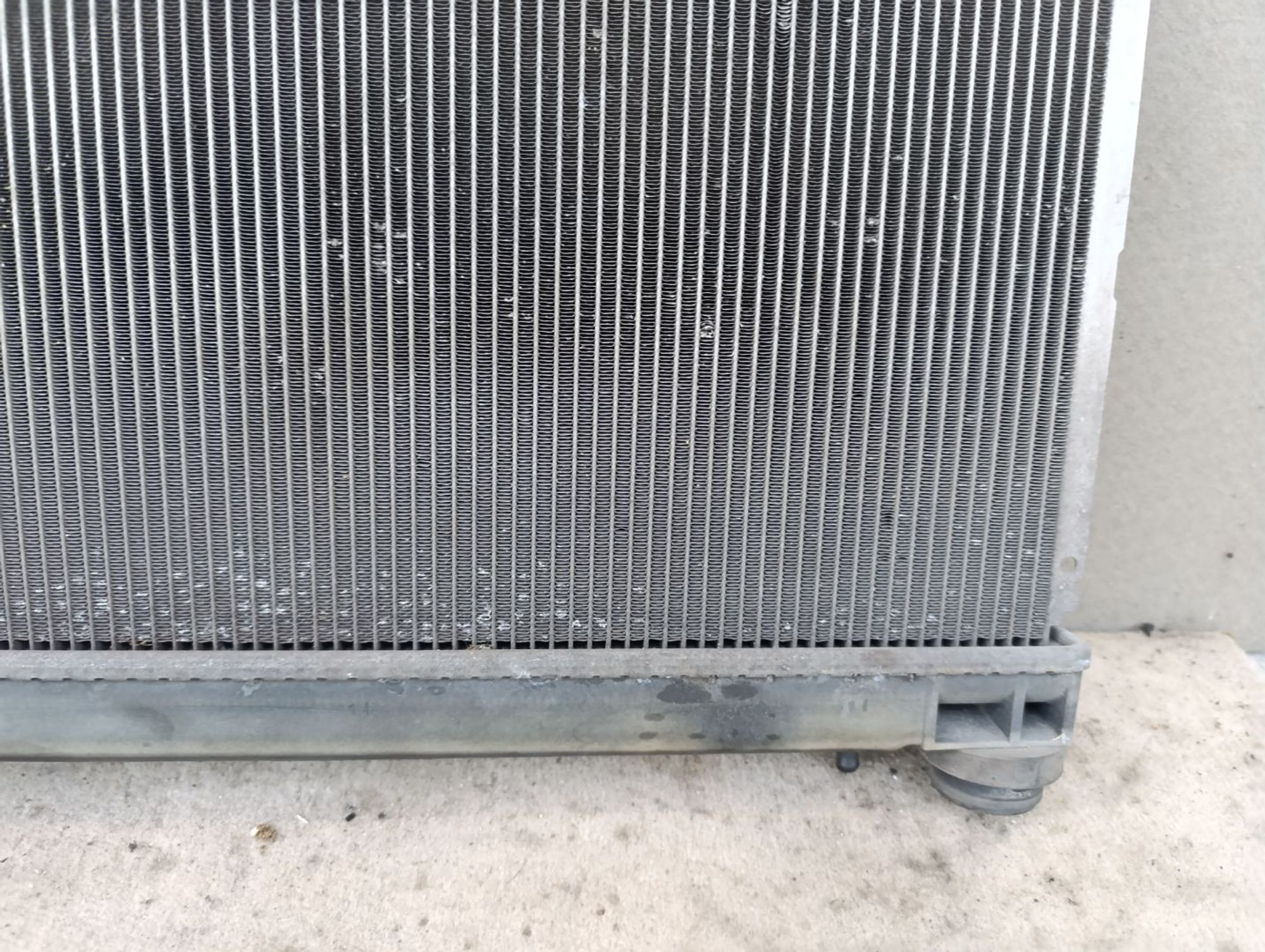https://gcs.partsauto.market/rn-stockpro.appspot.com/thmbs/userImages/d9b05010c61782443e0b3e264cf05921/part/4e4fb3bf-d221-4c75-9477-d35095c19084_1748953776548.jpg