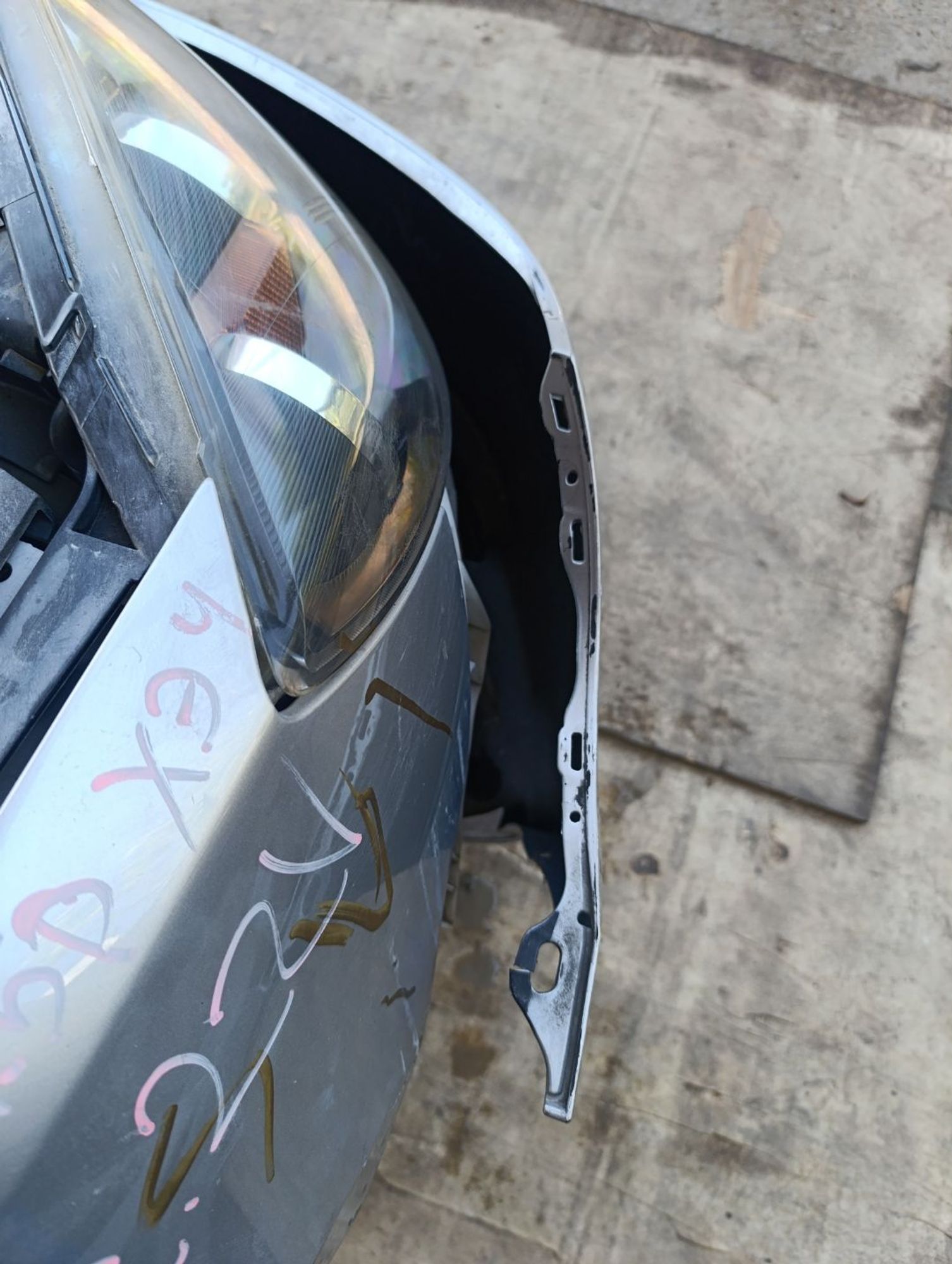 https://gcs.partsauto.market/rn-stockpro.appspot.com/thmbs/userImages/d9b05010c61782443e0b3e264cf05921/part/4f82cadc-4c0c-4de5-bcbd-51cbb5a63096_1748767692090.jpg