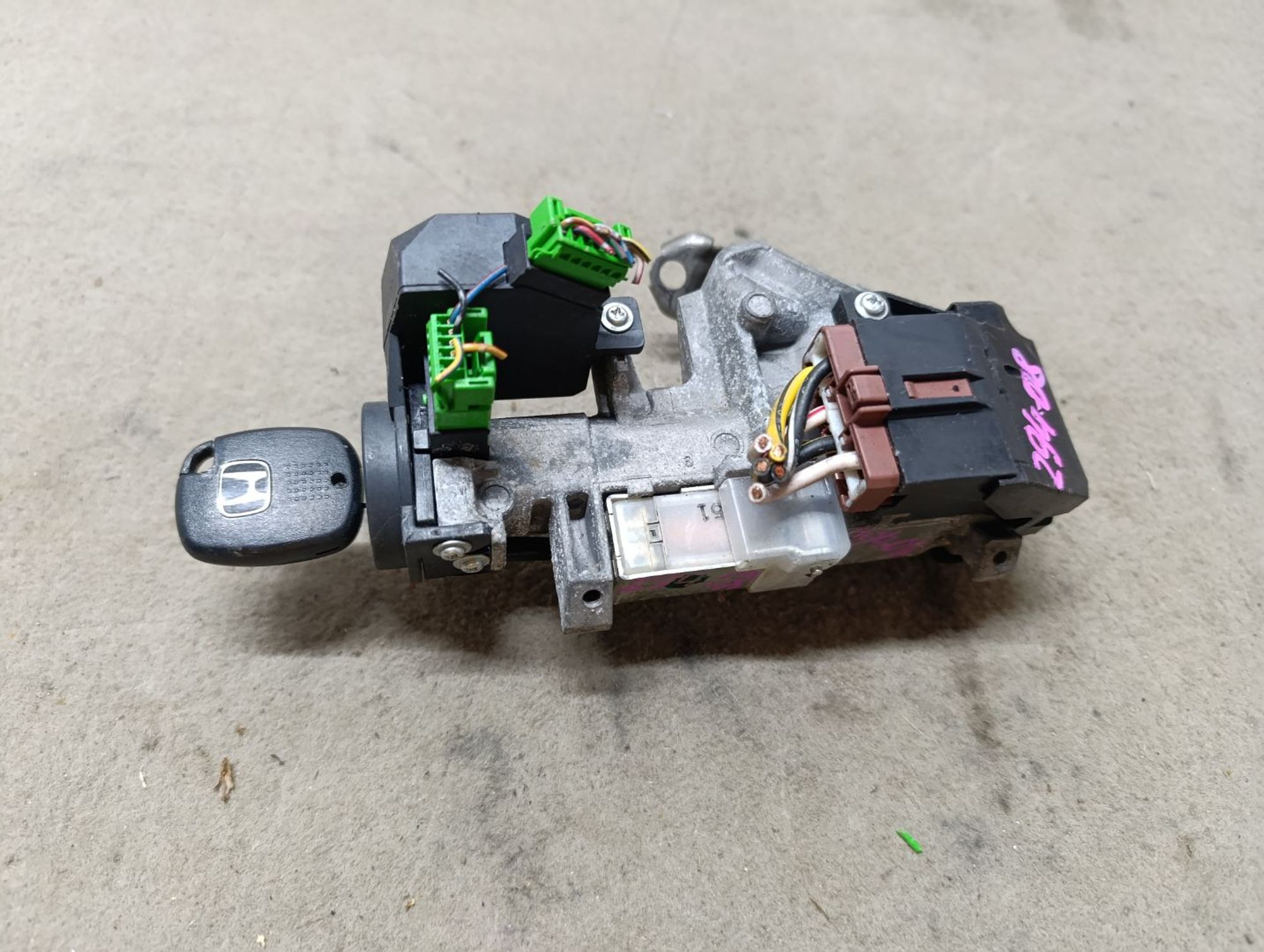 https://gcs.partsauto.market/rn-stockpro.appspot.com/thmbs/userImages/d9b05010c61782443e0b3e264cf05921/part/530fc721-5e8e-4d16-80cf-654f0e53fb63_1750248286273.jpg