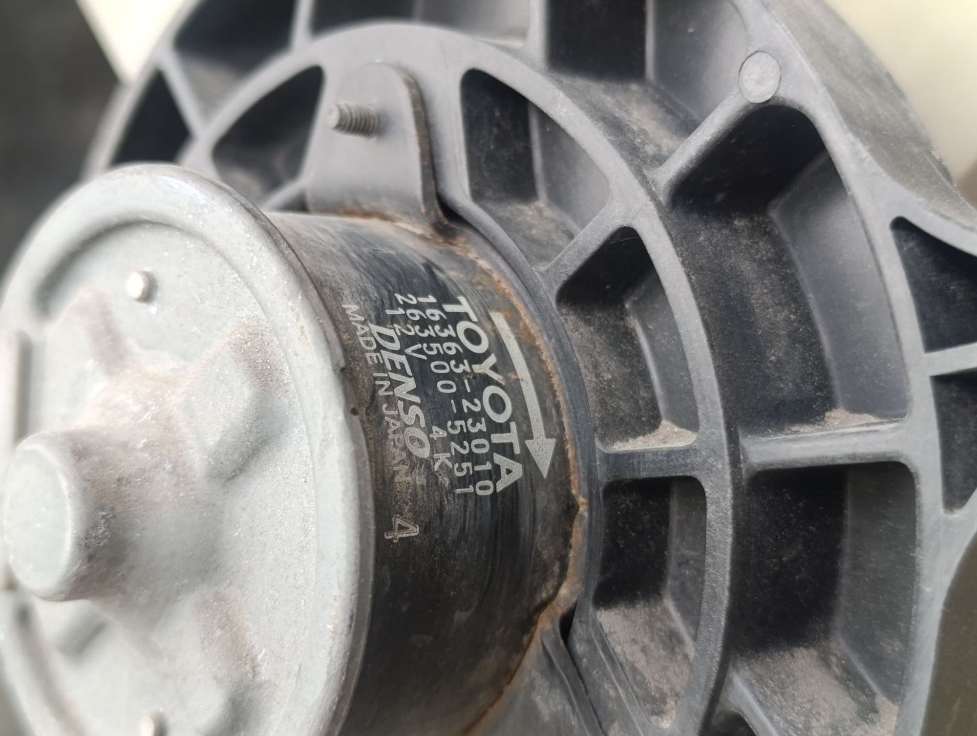 https://gcs.partsauto.market/rn-stockpro.appspot.com/thmbs/userImages/d9b05010c61782443e0b3e264cf05921/part/5ef4faea-7ea7-4944-9945-6df30147817f_1748868932112.jpg