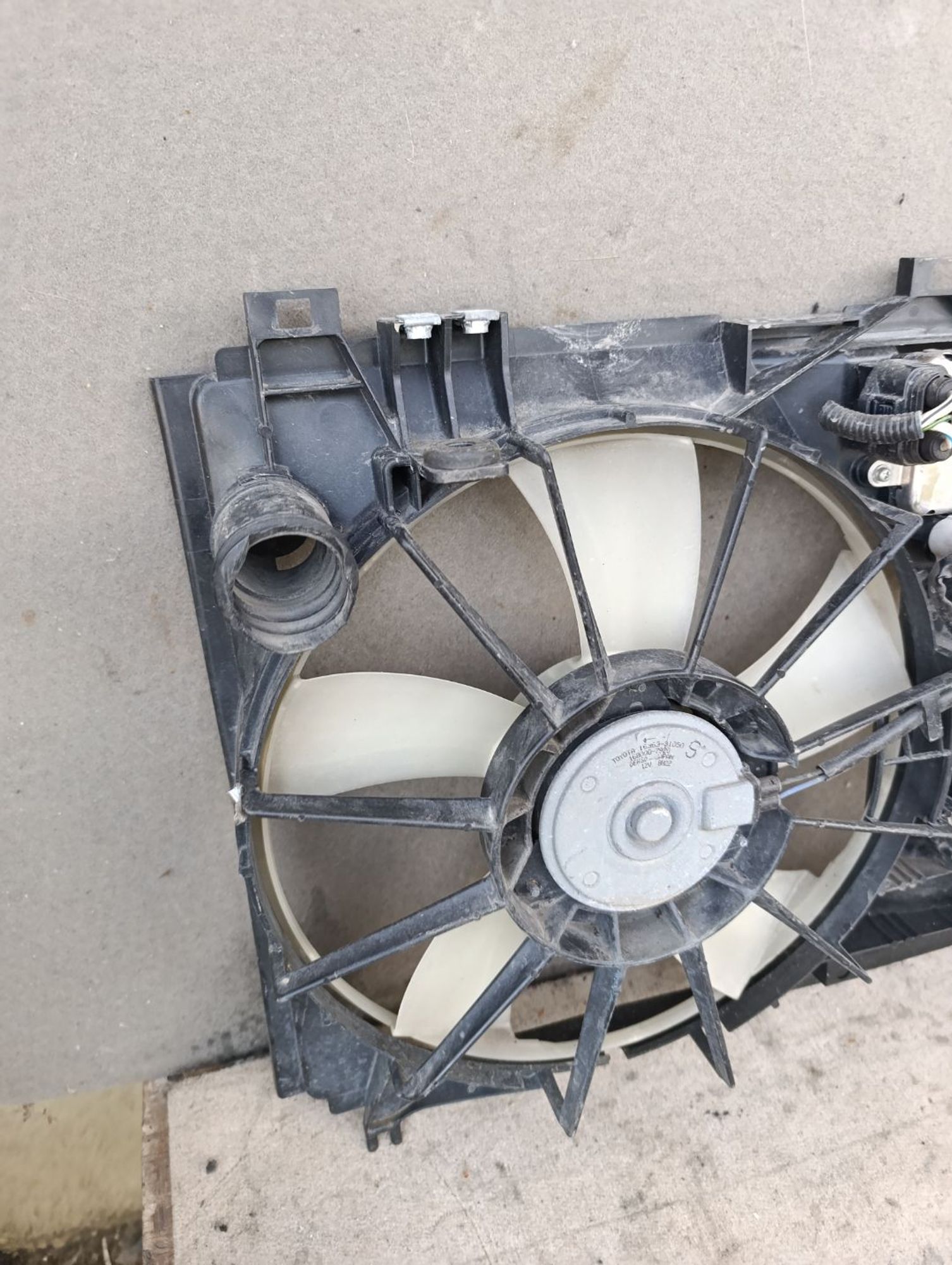 https://gcs.partsauto.market/rn-stockpro.appspot.com/thmbs/userImages/d9b05010c61782443e0b3e264cf05921/part/7cc1300b-cd16-40a9-a228-463e29de63b6_1748971008159.jpg