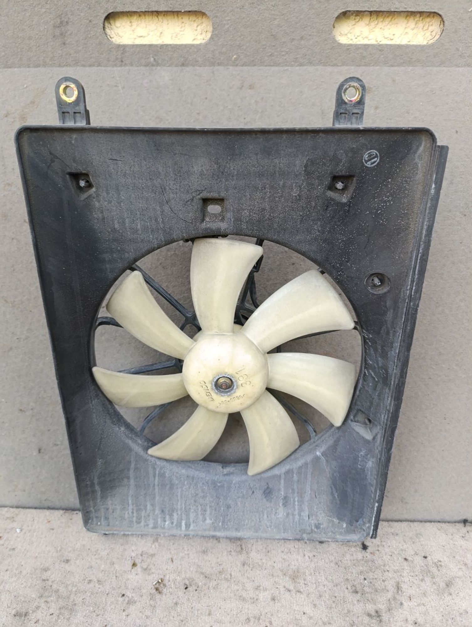 https://gcs.partsauto.market/rn-stockpro.appspot.com/thmbs/userImages/d9b05010c61782443e0b3e264cf05921/part/7edfdd32-3bfd-49fb-8b8b-9dd73f3fd596_1748960774897.jpg