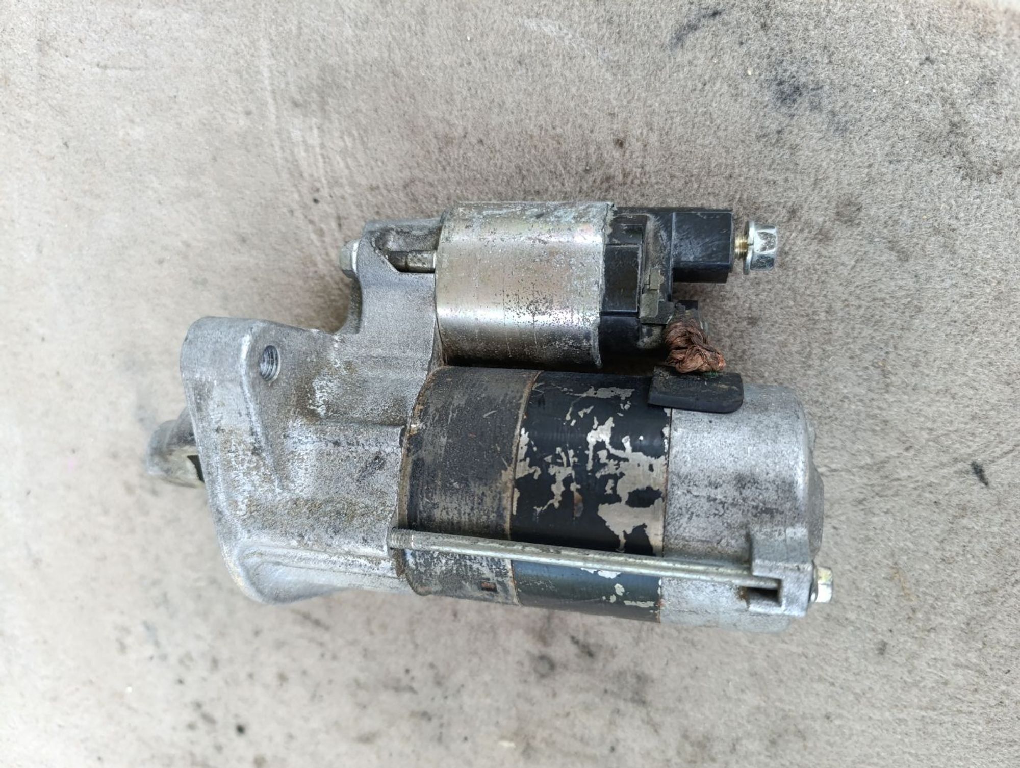 https://gcs.partsauto.market/rn-stockpro.appspot.com/thmbs/userImages/d9b05010c61782443e0b3e264cf05921/part/84596551-191c-49bc-a6c9-c3c7aa54c0ef_1750324867521.jpg