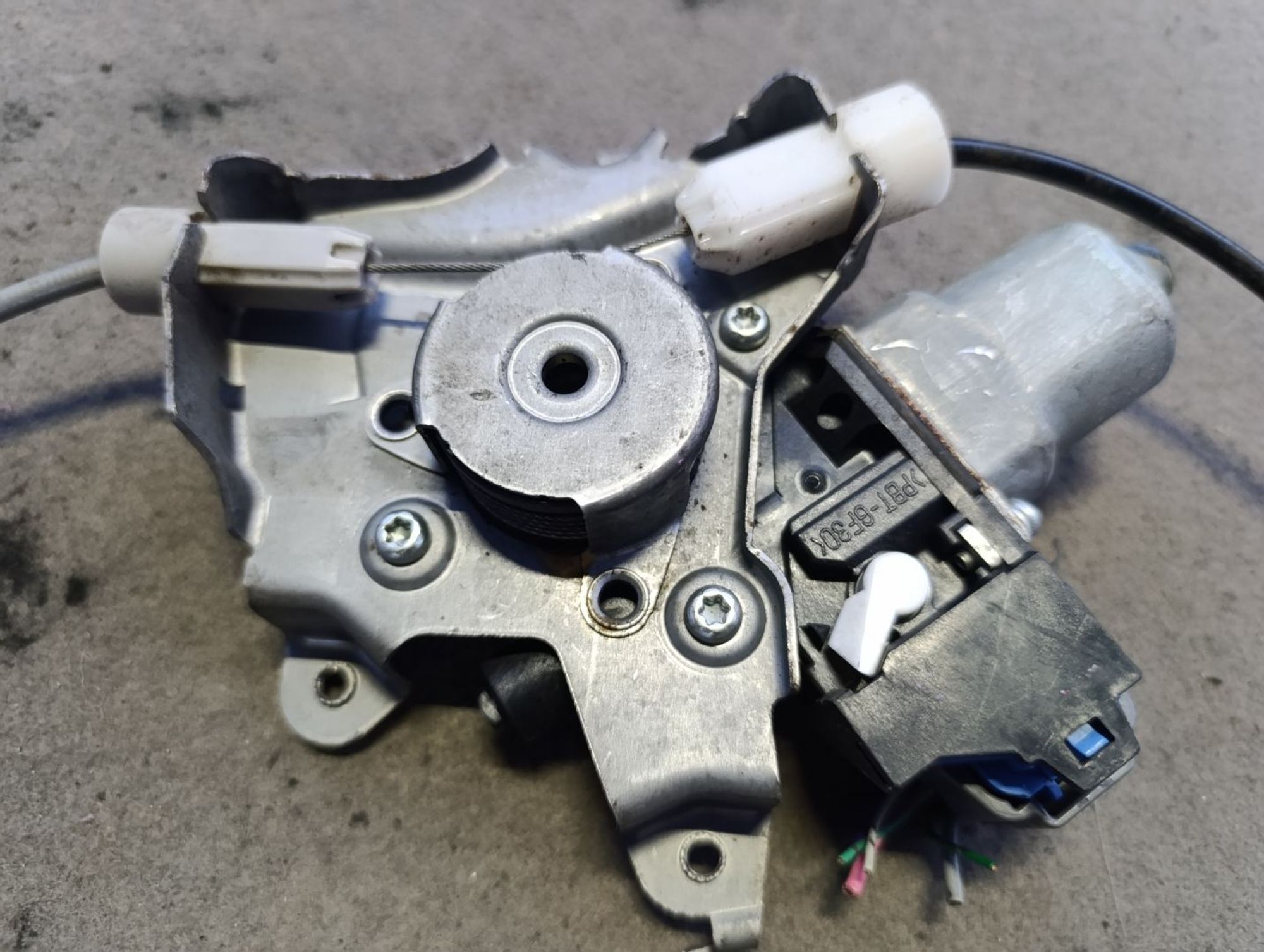 https://gcs.partsauto.market/rn-stockpro.appspot.com/thmbs/userImages/d9b05010c61782443e0b3e264cf05921/part/852100d9-577c-4bee-9a63-ec320ec29dd9_1749057305701.jpg
