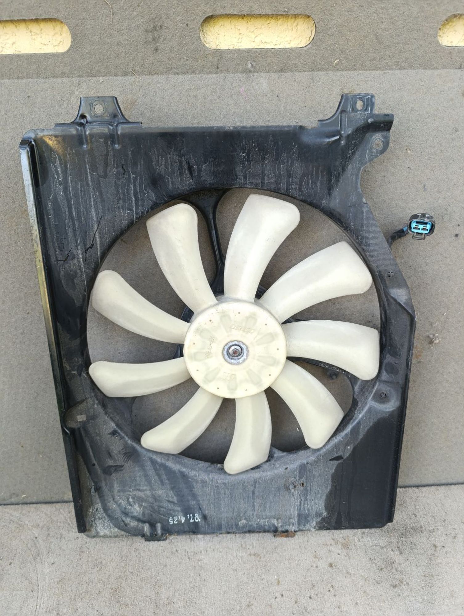 https://gcs.partsauto.market/rn-stockpro.appspot.com/thmbs/userImages/d9b05010c61782443e0b3e264cf05921/part/94c02480-96f8-44f0-ae06-2406d376cb82_1748698864679.jpg