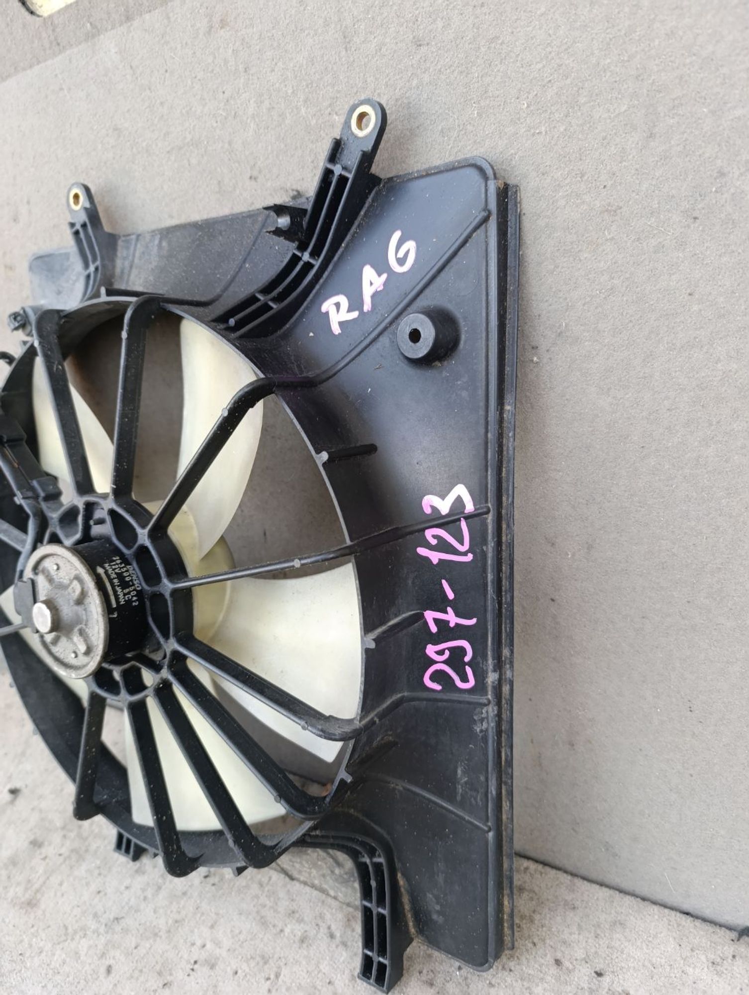 https://gcs.partsauto.market/rn-stockpro.appspot.com/thmbs/userImages/d9b05010c61782443e0b3e264cf05921/part/997dd3aa-23fd-4e96-862e-5dadb57f7a40_1748960658553.jpg