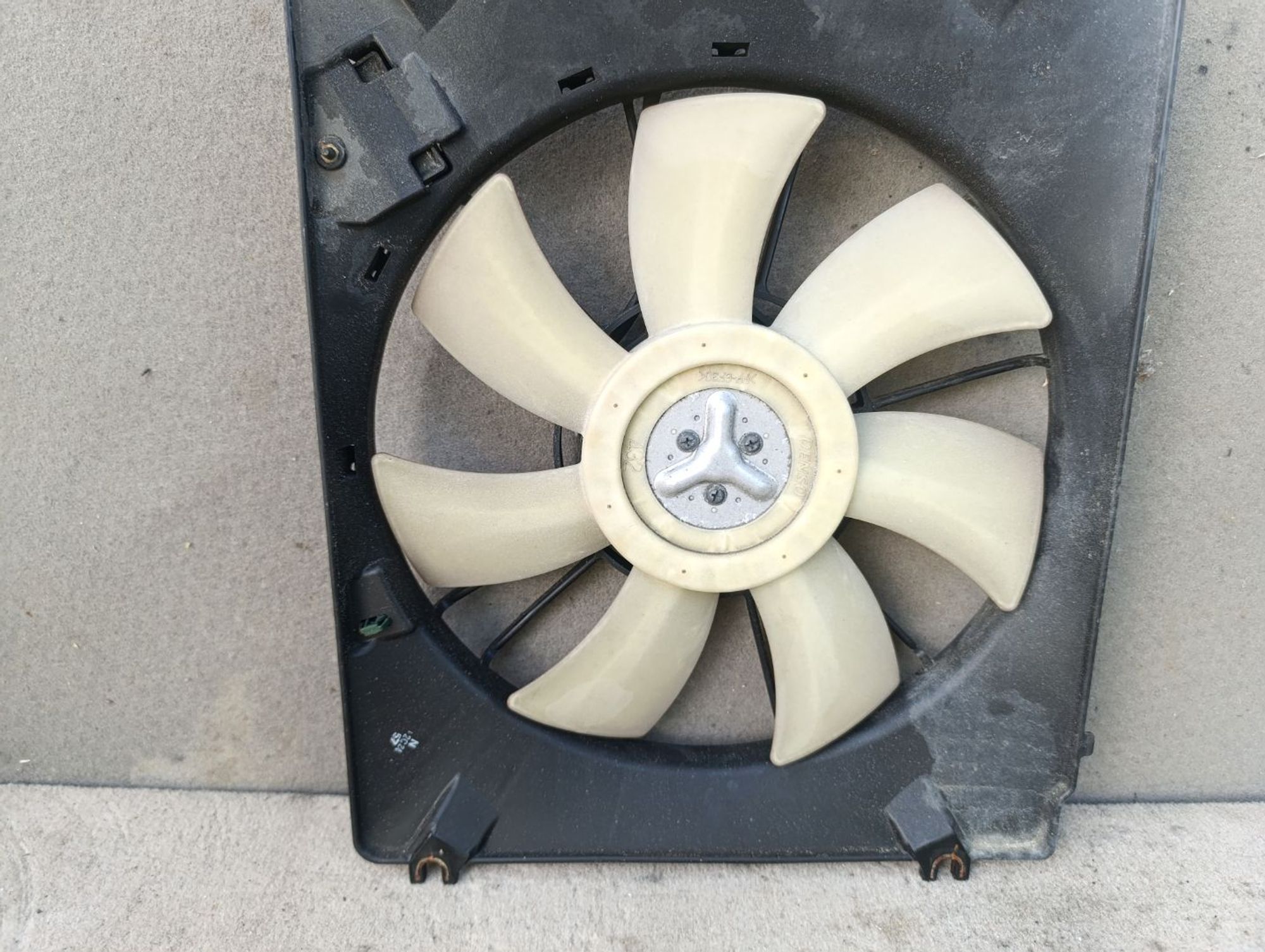 https://gcs.partsauto.market/rn-stockpro.appspot.com/thmbs/userImages/d9b05010c61782443e0b3e264cf05921/part/9a9f2bc0-67f2-41d6-8227-992f45223d4f_1748777130340.jpg