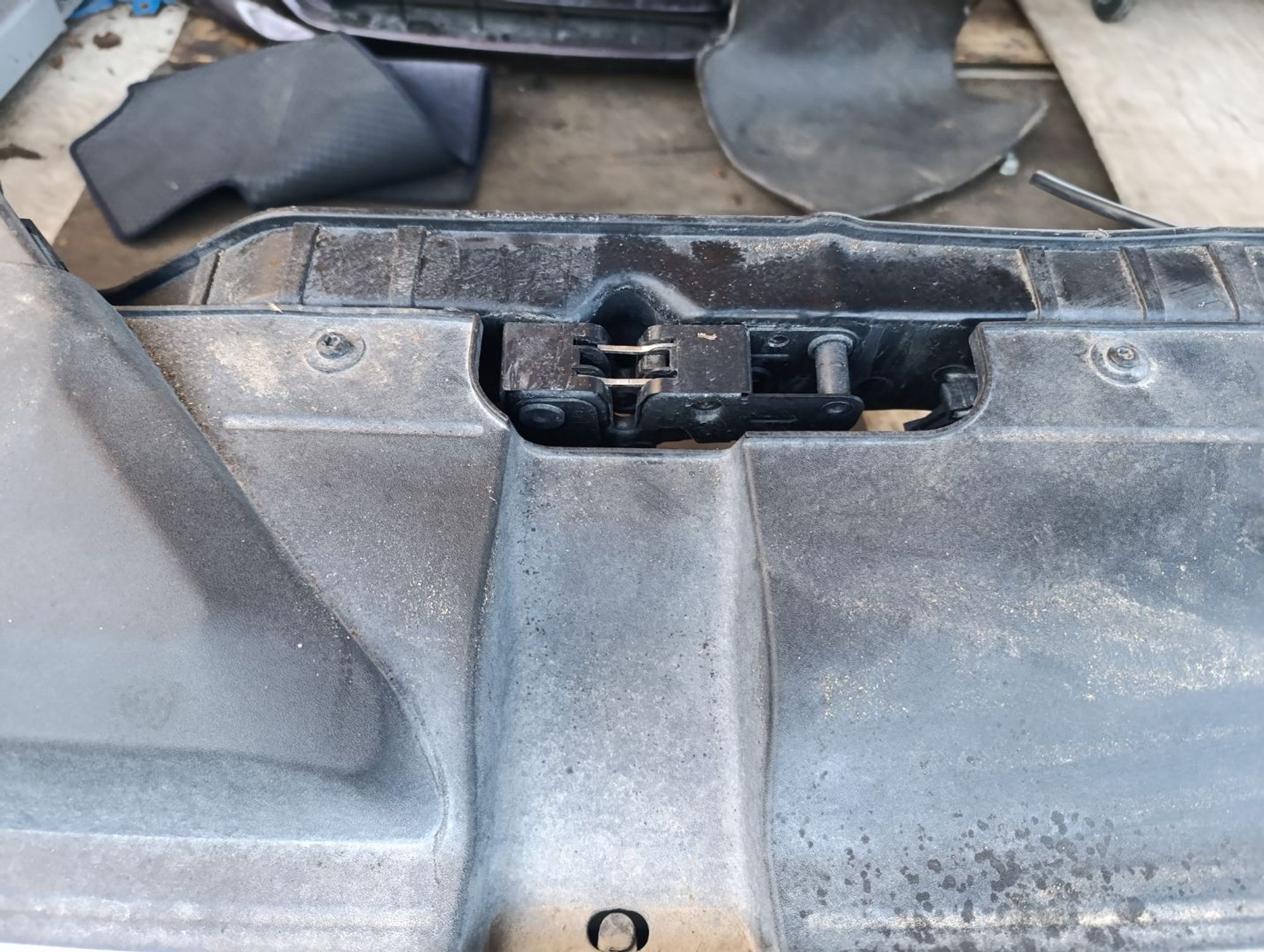 https://gcs.partsauto.market/rn-stockpro.appspot.com/thmbs/userImages/d9b05010c61782443e0b3e264cf05921/part/9e604200-8996-4a91-8083-fcfa25fe6238_1748709199817.jpg