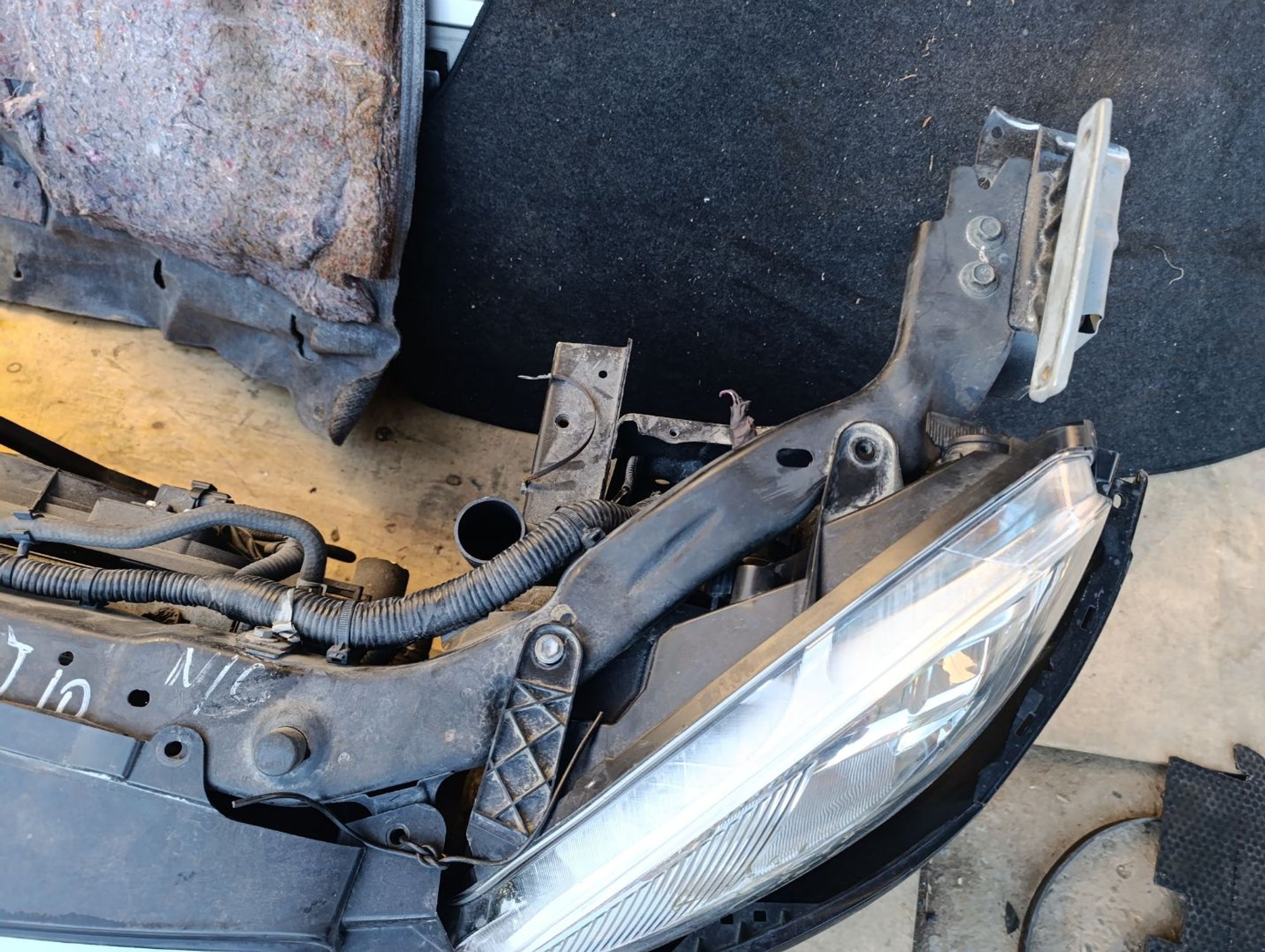 https://gcs.partsauto.market/rn-stockpro.appspot.com/thmbs/userImages/d9b05010c61782443e0b3e264cf05921/part/a90deb90-0e0b-420c-9a89-54ac4d0241fe_1748704807443.jpg