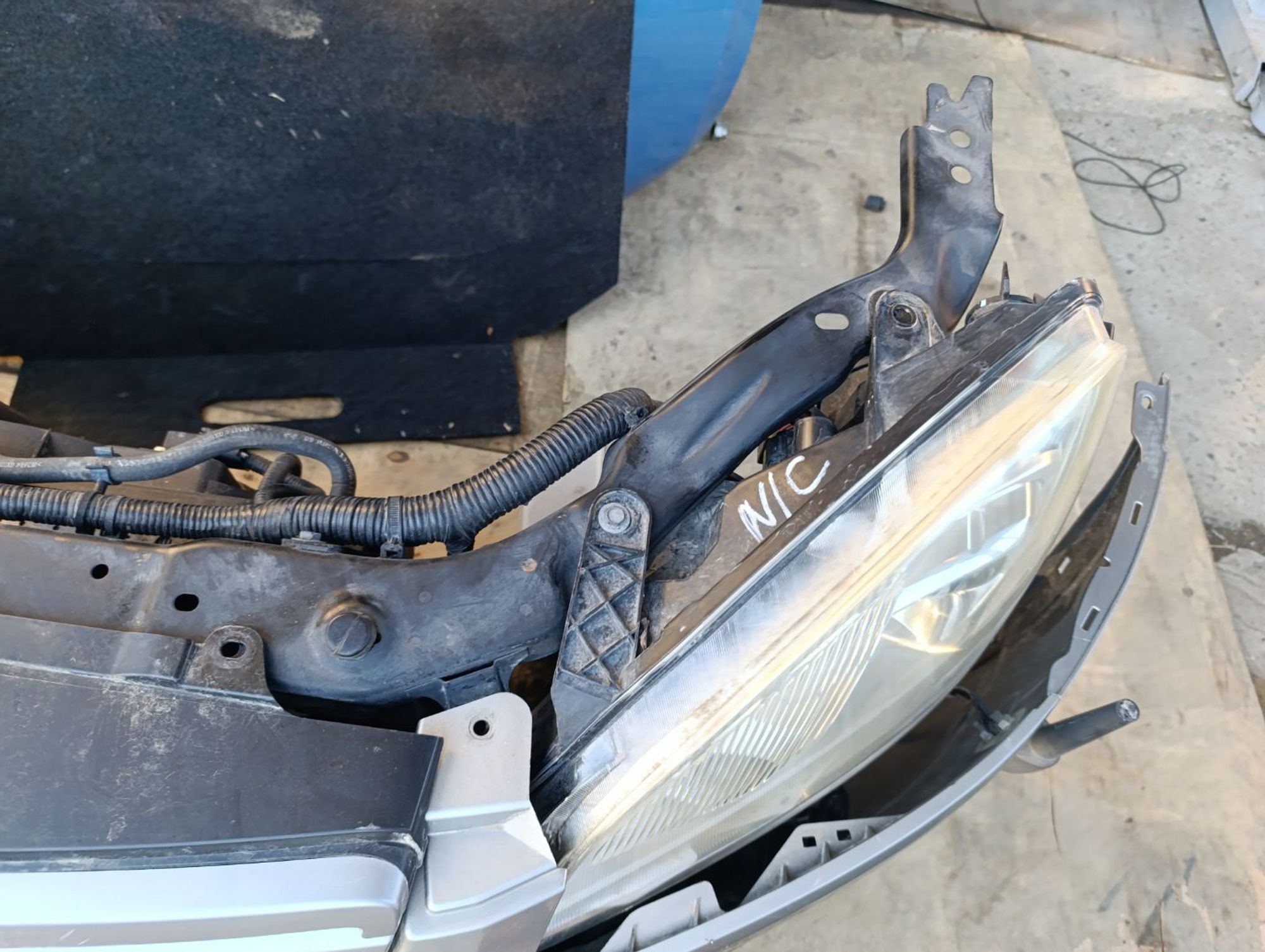 https://gcs.partsauto.market/rn-stockpro.appspot.com/thmbs/userImages/d9b05010c61782443e0b3e264cf05921/part/a96f19ce-42db-4d7e-a020-18a9ea0c9b8c_1748705356776.jpg