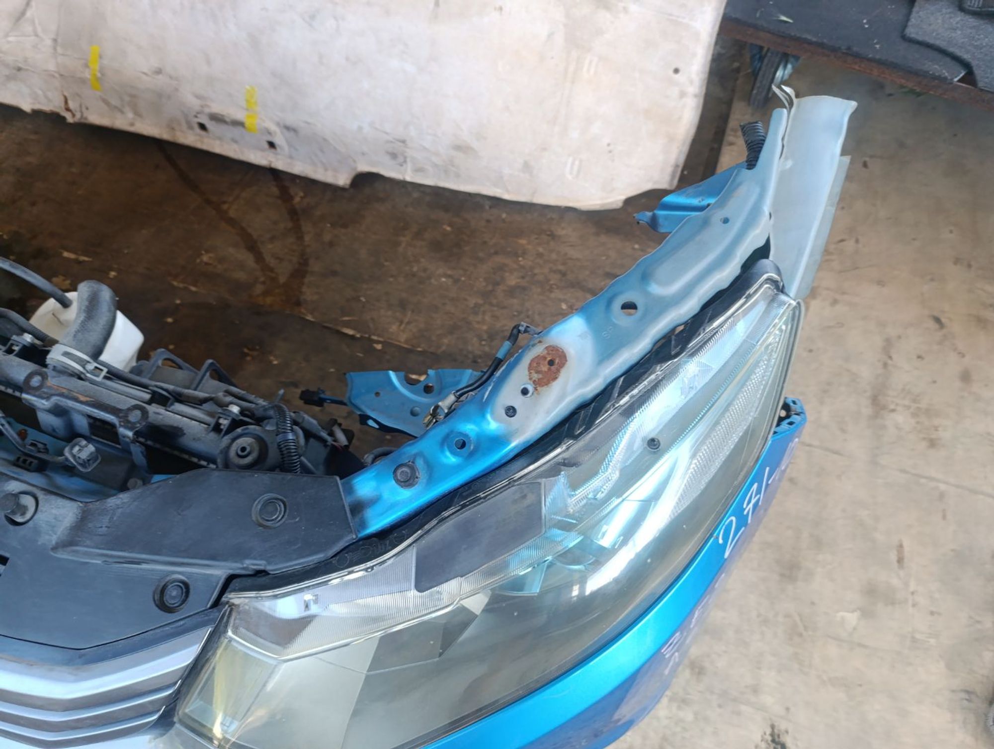 https://gcs.partsauto.market/rn-stockpro.appspot.com/thmbs/userImages/d9b05010c61782443e0b3e264cf05921/part/aa599b8c-f04c-486a-8a21-1355f34dafeb_1748770635962.jpg