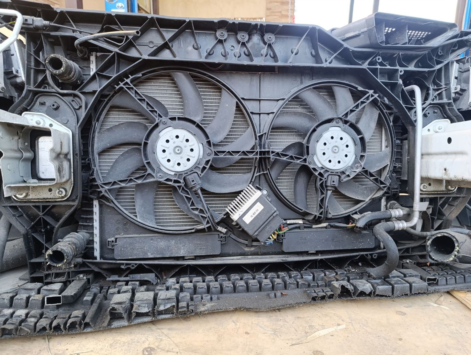 https://gcs.partsauto.market/rn-stockpro.appspot.com/thmbs/userImages/d9b05010c61782443e0b3e264cf05921/part/b127fb60-fd60-4575-b1ff-b55a8b2c85fc_1748709220610.jpg