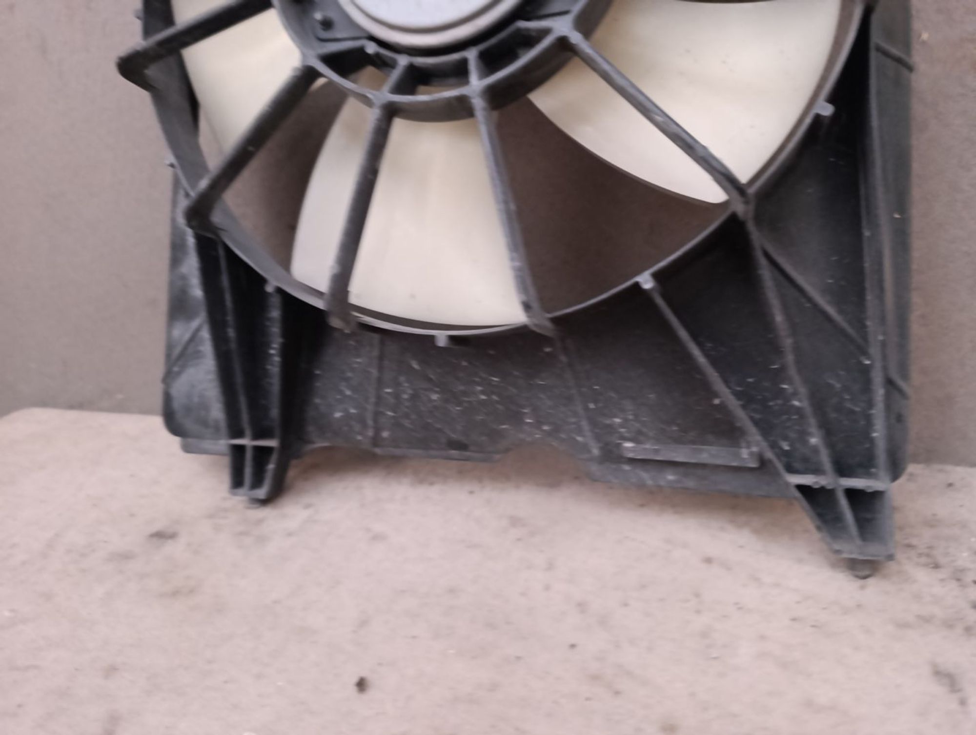 https://gcs.partsauto.market/rn-stockpro.appspot.com/thmbs/userImages/d9b05010c61782443e0b3e264cf05921/part/b4ba3c8a-83fa-48c0-bcf2-e5ae0c226eba_1748797269242.jpg