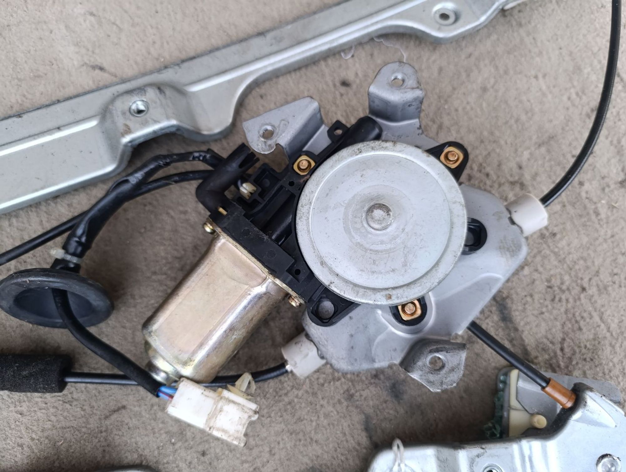 https://gcs.partsauto.market/rn-stockpro.appspot.com/thmbs/userImages/d9b05010c61782443e0b3e264cf05921/part/bc82f495-8b54-42b4-b4b7-6f12ca205f18_1738332023767.jpg
