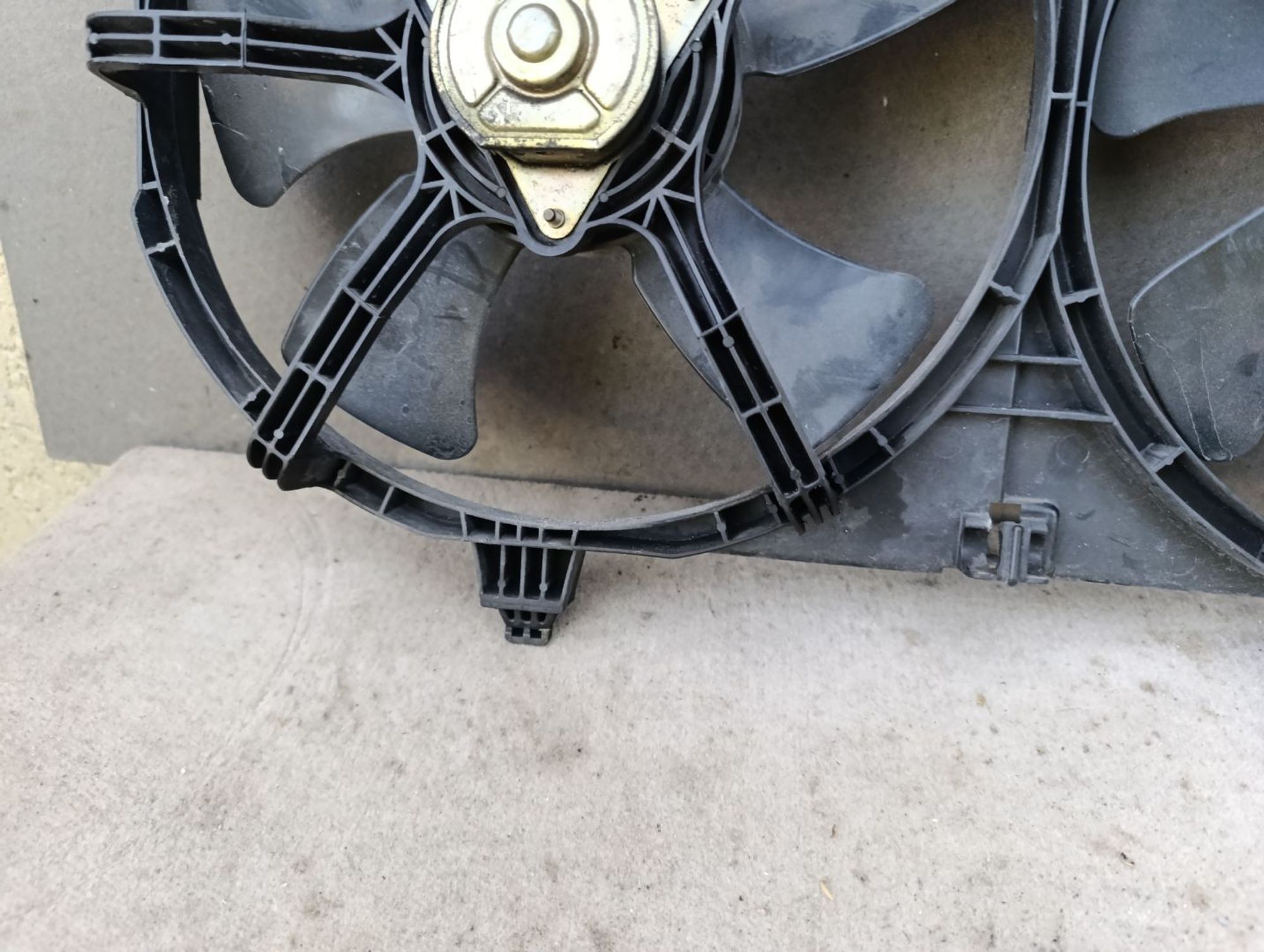 https://gcs.partsauto.market/rn-stockpro.appspot.com/thmbs/userImages/d9b05010c61782443e0b3e264cf05921/part/c1e75fab-c811-43aa-bc17-1121e01ea408_1748779105538.jpg
