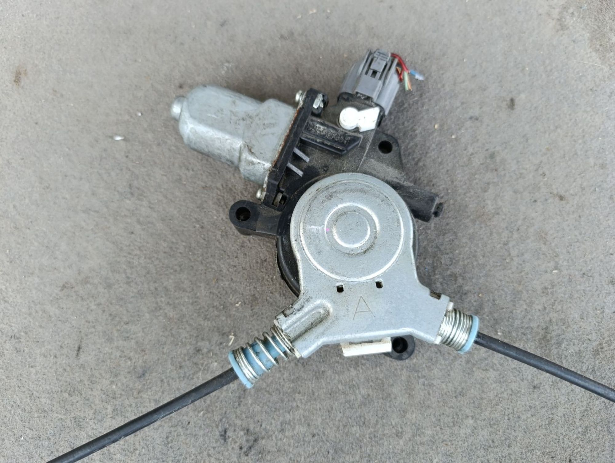 https://gcs.partsauto.market/rn-stockpro.appspot.com/thmbs/userImages/d9b05010c61782443e0b3e264cf05921/part/c3ccc084-15a7-4c7d-b79b-22dbc5b219bf_1749108637698.jpg