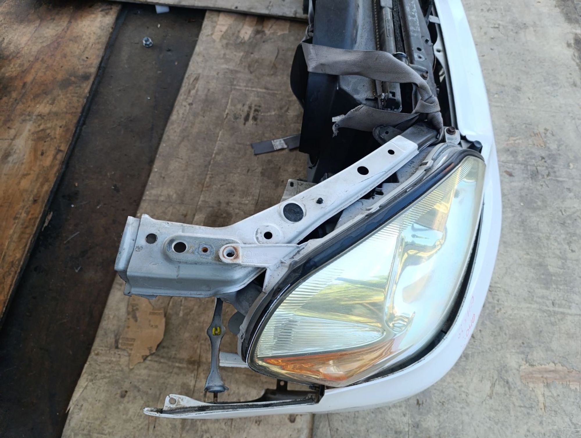 https://gcs.partsauto.market/rn-stockpro.appspot.com/thmbs/userImages/d9b05010c61782443e0b3e264cf05921/part/e4d81bca-8360-4381-8d36-d09550858adb_1748761060663.jpg