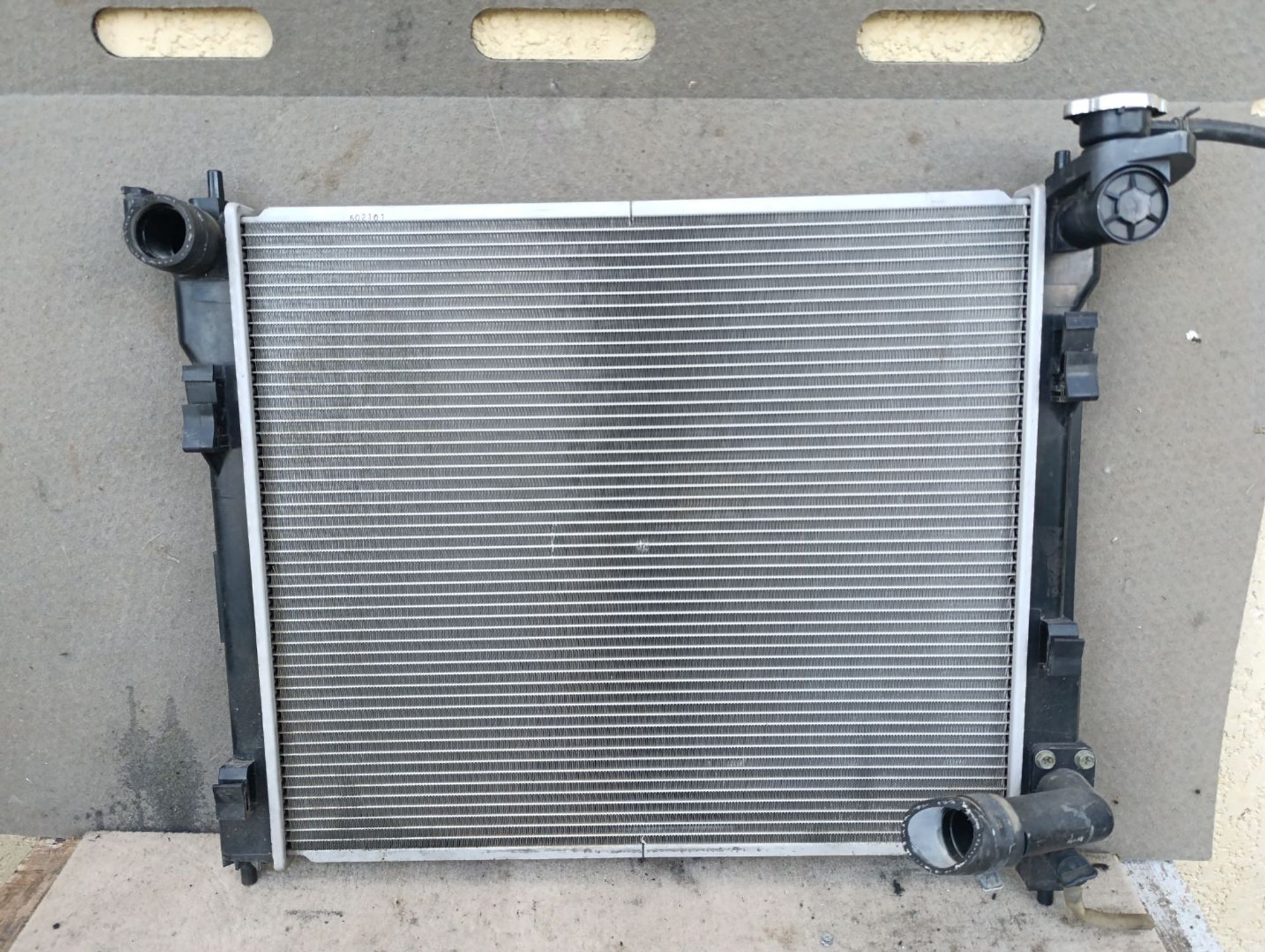 https://gcs.partsauto.market/rn-stockpro.appspot.com/thmbs/userImages/d9b05010c61782443e0b3e264cf05921/part/e82aa6b9-6fc5-4cd4-abf3-fcd4aeed96bf_1748951641034.jpg