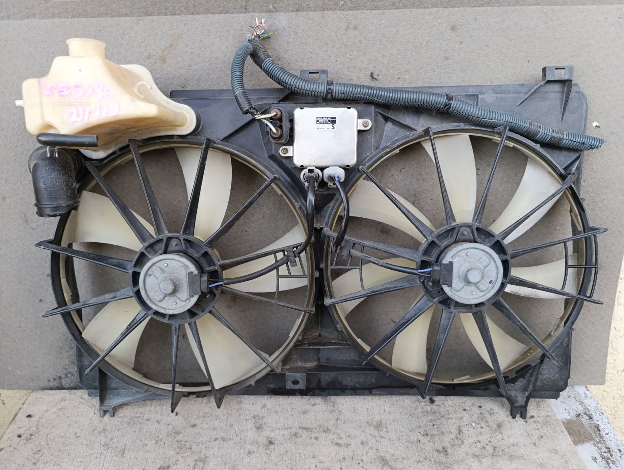 https://gcs.partsauto.market/rn-stockpro.appspot.com/thmbs/userImages/d9b05010c61782443e0b3e264cf05921/part/e8c991ec-a61e-4a91-bd59-a9a77b443230_1748965199710.jpg