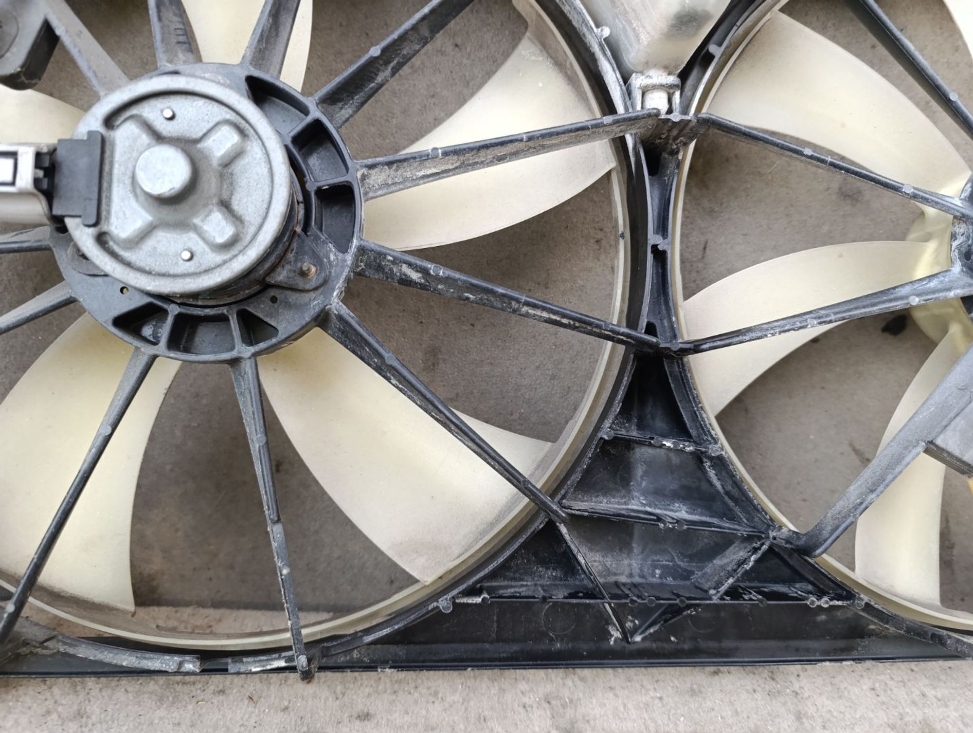 https://gcs.partsauto.market/rn-stockpro.appspot.com/thmbs/userImages/d9b05010c61782443e0b3e264cf05921/part/eac24434-37ee-4696-8579-29c823fb3859_1748964947742.jpg