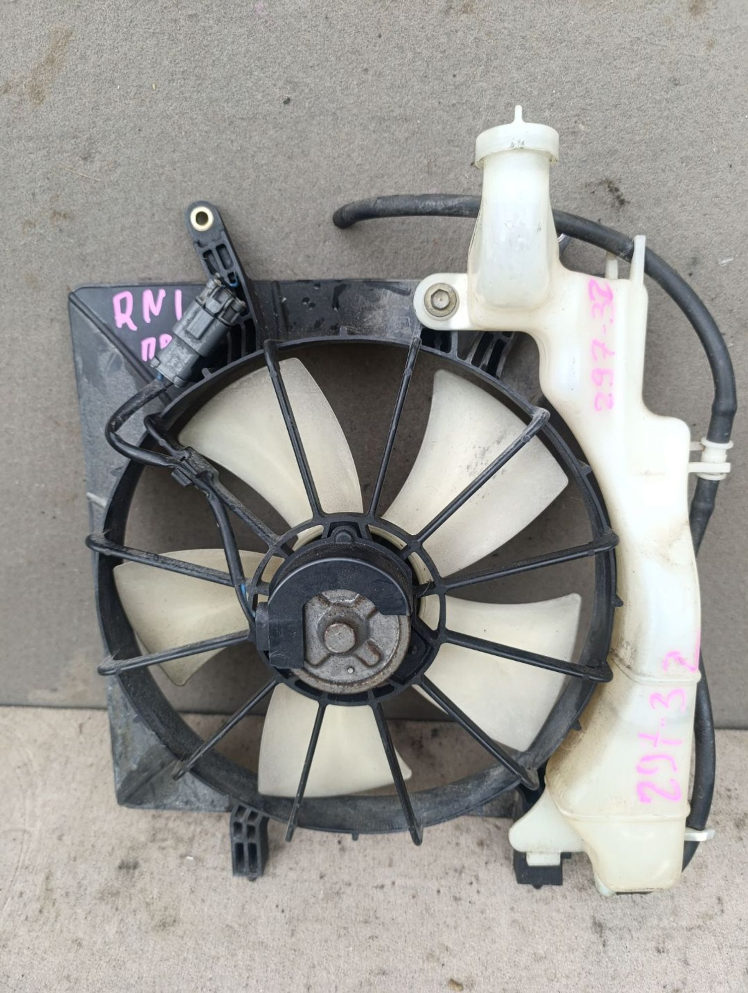 https://gcs.partsauto.market/rn-stockpro.appspot.com/thmbs/userImages/d9b05010c61782443e0b3e264cf05921/part/eb0b82ba-3ab7-42fc-902c-ef849c16a6c9_1748868577797.jpg