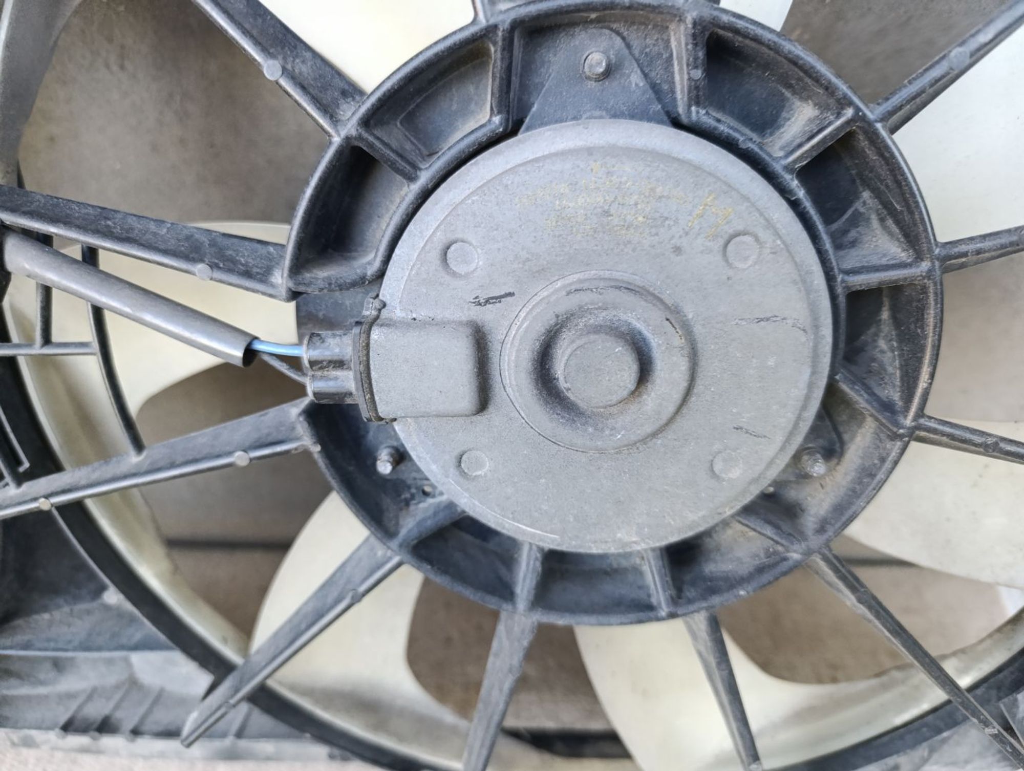 https://gcs.partsauto.market/rn-stockpro.appspot.com/thmbs/userImages/d9b05010c61782443e0b3e264cf05921/part/ed3f3b31-b685-416e-bfb9-3537164b7625_1748702053443.jpg