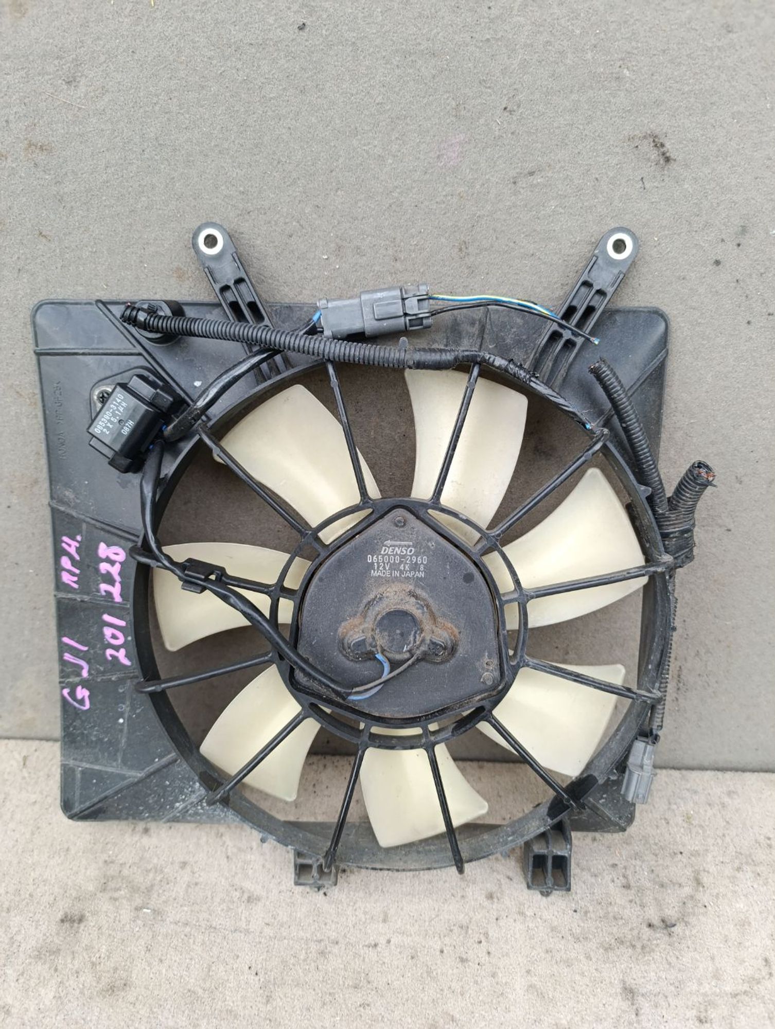 https://gcs.partsauto.market/rn-stockpro.appspot.com/thmbs/userImages/d9b05010c61782443e0b3e264cf05921/part/ee23c426-b2ee-4809-80bb-3893124513c1_1748868248060.jpg