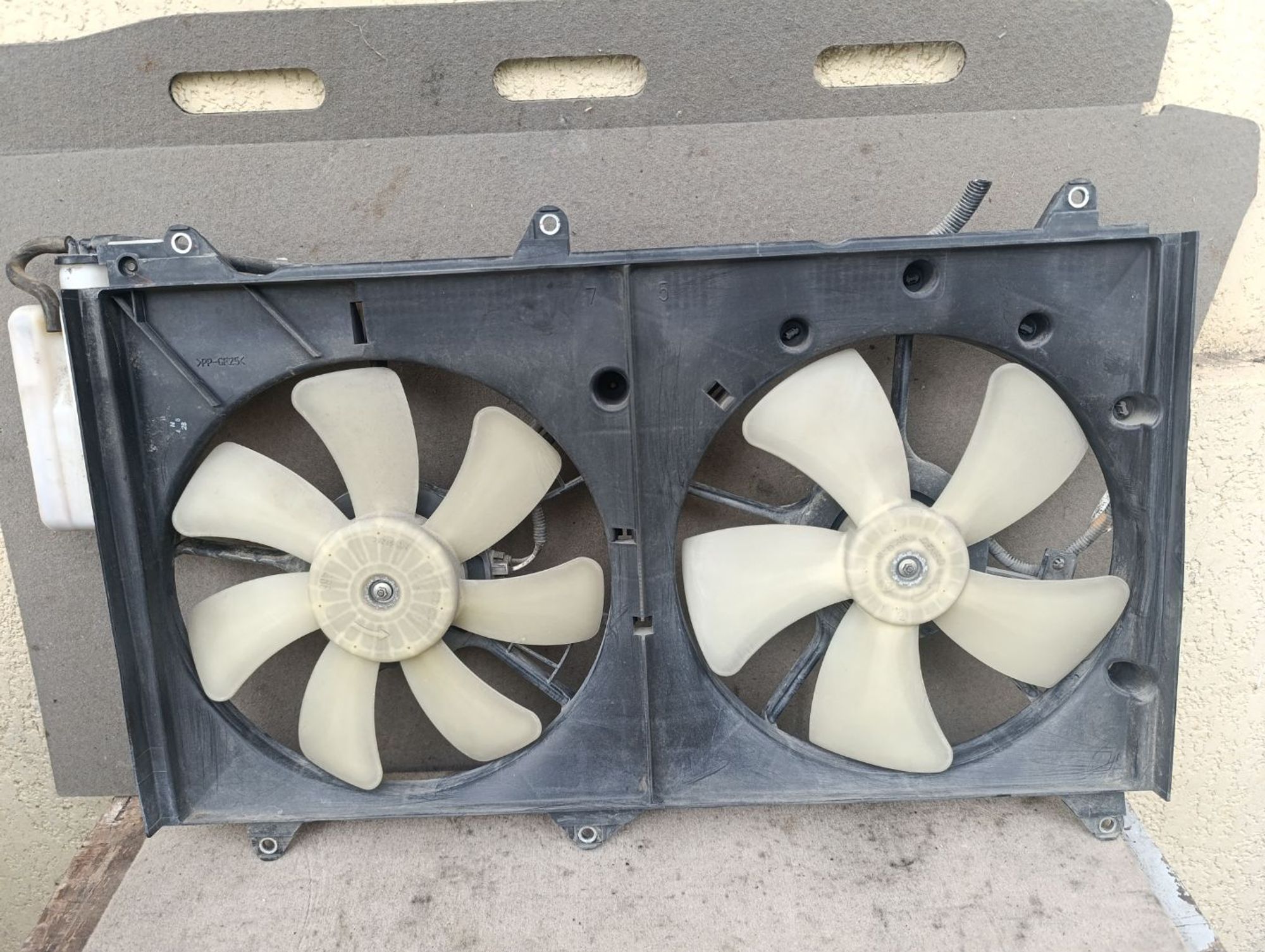 https://gcs.partsauto.market/rn-stockpro.appspot.com/thmbs/userImages/d9b05010c61782443e0b3e264cf05921/part/ef9f7e91-61ec-4484-88ee-0e57bd565d50_1748868933722.jpg