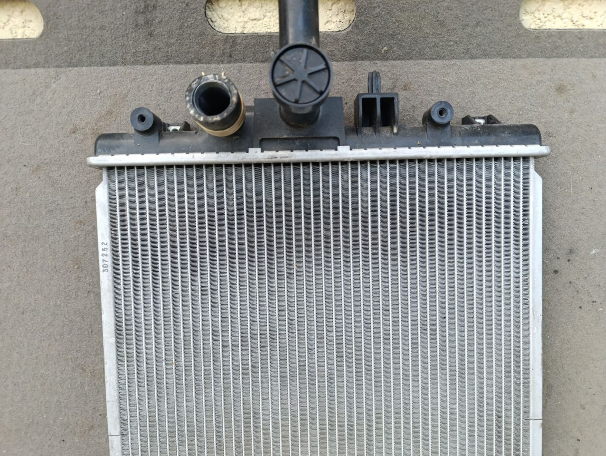 https://gcs.partsauto.market/rn-stockpro.appspot.com/thmbs/userImages/d9b05010c61782443e0b3e264cf05921/part/f3e29a95-86ba-47ac-adec-70db63a2d965_1748953286718.jpg