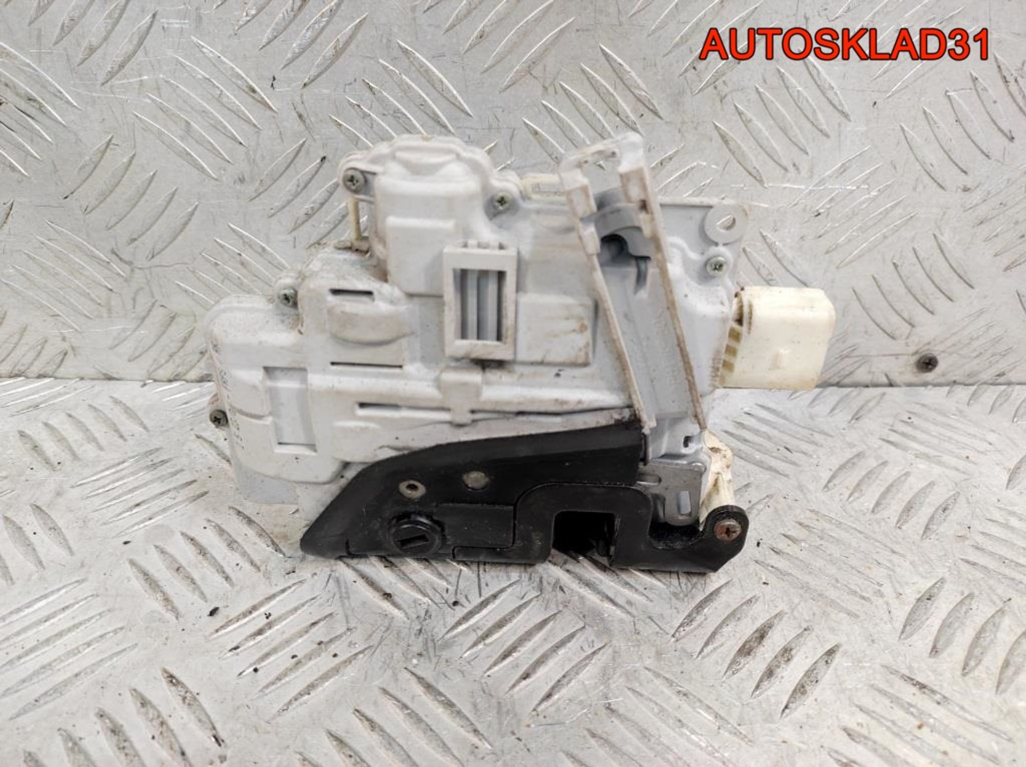 https://gcs.partsauto.market/rn-stockpro.appspot.com/thmbs/userImages/edda01b21c13eaa6671738306aa09410/part/02edeb93-9fa5-4f00-8f61-e12d03756847_1741781756773.jpg