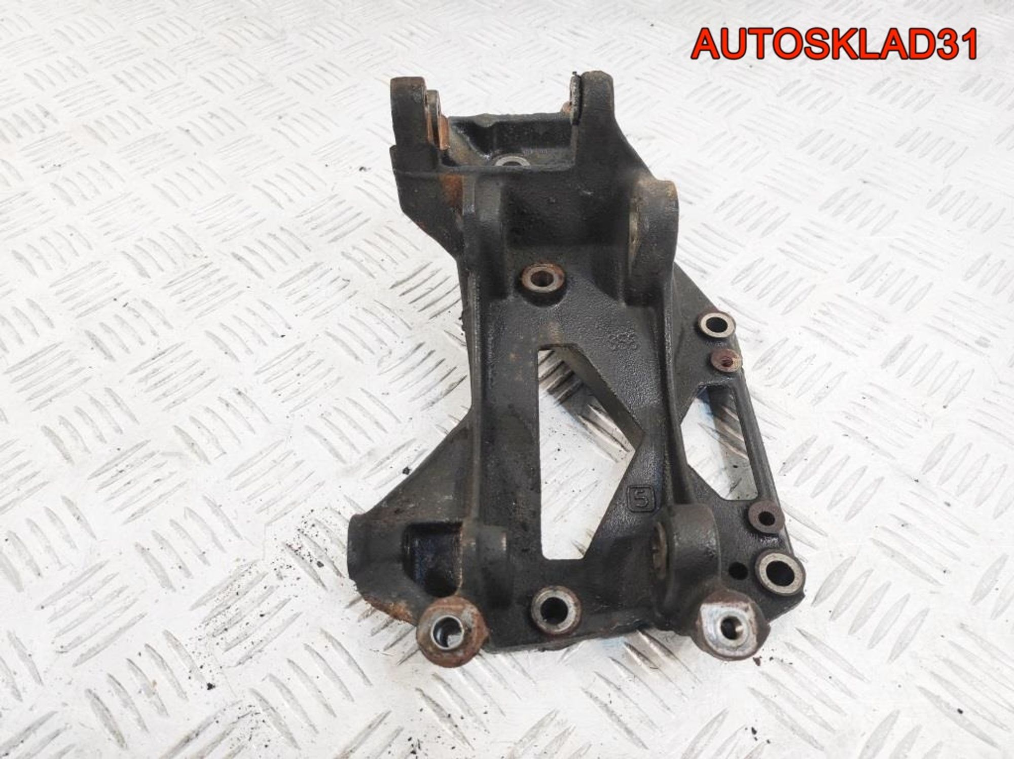 https://gcs.partsauto.market/rn-stockpro.appspot.com/thmbs/userImages/edda01b21c13eaa6671738306aa09410/part/0983d0a0-53ba-4562-8a40-f23ffc83344b_1736952357400.jpg
