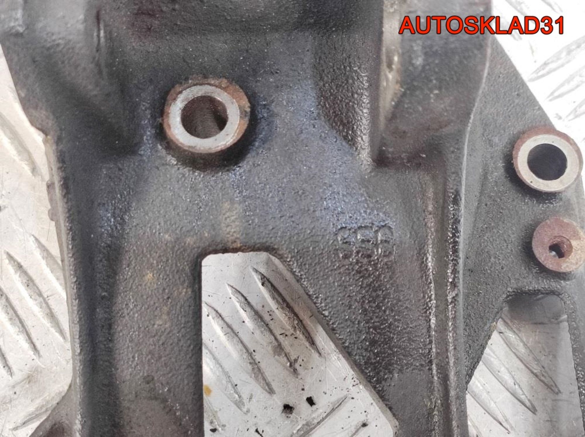 https://gcs.partsauto.market/rn-stockpro.appspot.com/thmbs/userImages/edda01b21c13eaa6671738306aa09410/part/51cdb39a-7101-47d4-9079-25a1c926a698_1736952358540.jpg