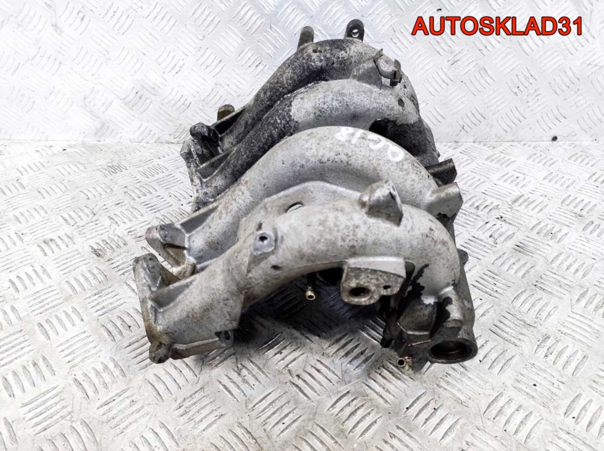 https://gcs.partsauto.market/rn-stockpro.appspot.com/thmbs/userImages/edda01b21c13eaa6671738306aa09410/part/5d31b41a-bc30-49c9-8b36-6919b1b1ccce_1710418755768.jpg
