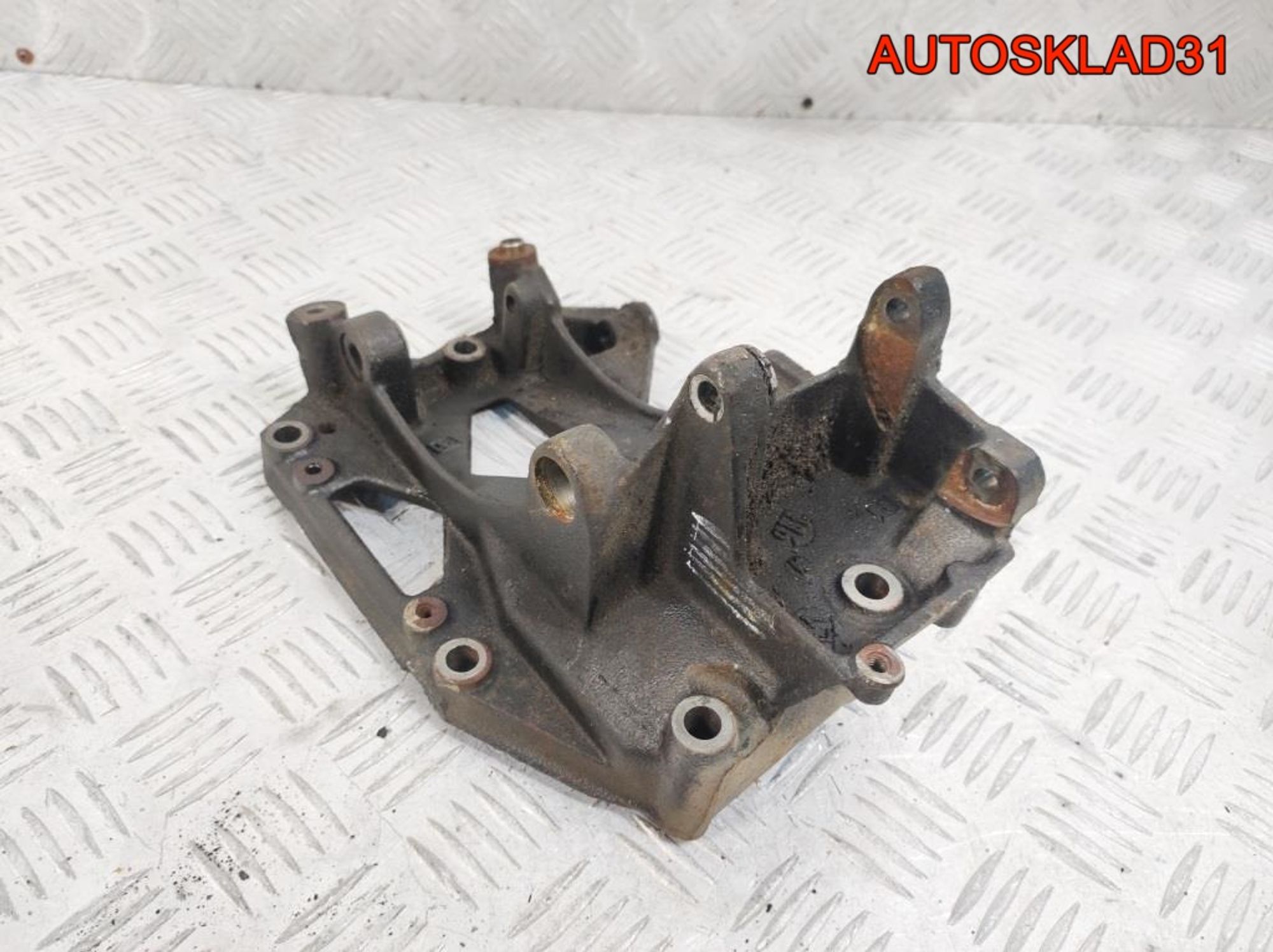 https://gcs.partsauto.market/rn-stockpro.appspot.com/thmbs/userImages/edda01b21c13eaa6671738306aa09410/part/74d95618-5c83-4f24-ad55-c6ac72e0574c_1736952357291.jpg