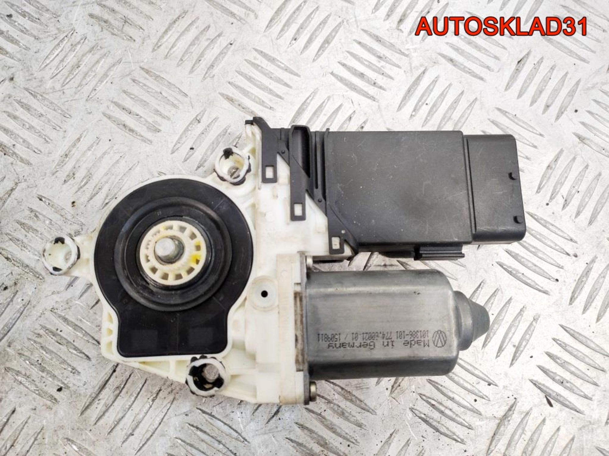 https://gcs.partsauto.market/rn-stockpro.appspot.com/thmbs/userImages/edda01b21c13eaa6671738306aa09410/part/8b698845-8b6f-4306-b5e3-e8a8bd6566ff_1744808732553.jpg