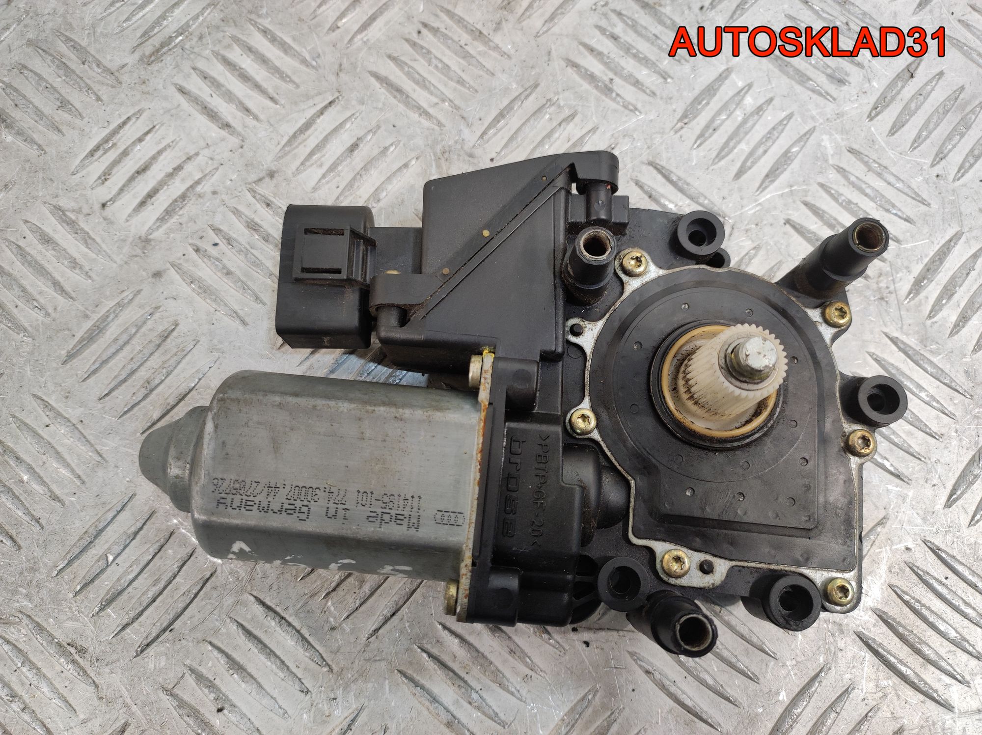 https://gcs.partsauto.market/rn-stockpro.appspot.com/thmbs/userImages/edda01b21c13eaa6671738306aa09410/part/9580de1c-99e4-4e19-a2b8-b3e47e0380af_1742989161596.jpg