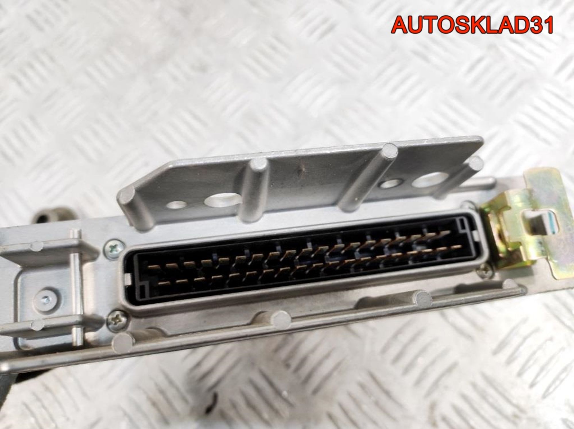 https://gcs.partsauto.market/rn-stockpro.appspot.com/thmbs/userImages/edda01b21c13eaa6671738306aa09410/part/a2a4a2d0-052c-46ab-8104-249a9e3bea7a_1739862691834.jpg