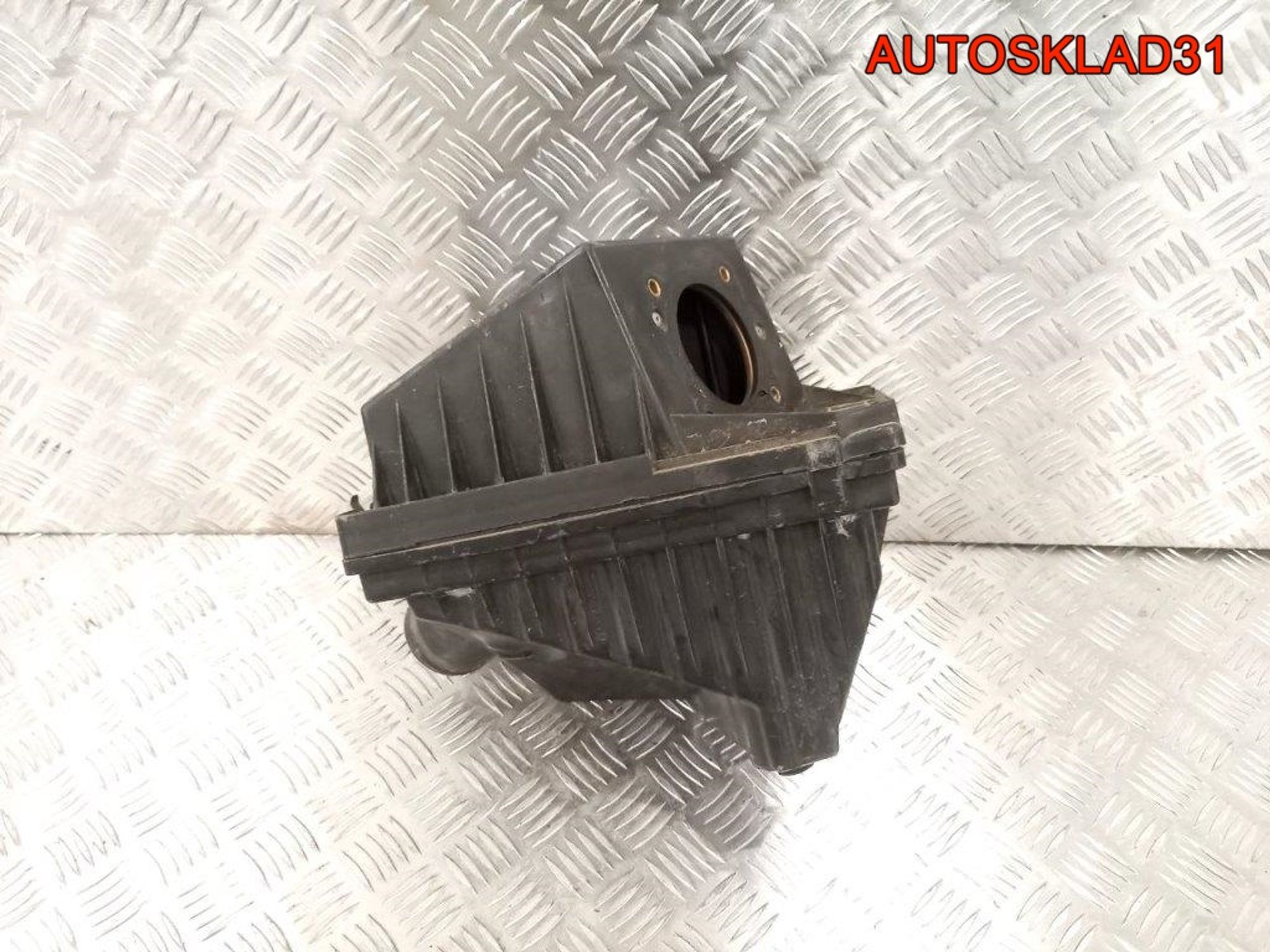 https://gcs.partsauto.market/rn-stockpro.appspot.com/thmbs/userImages/edda01b21c13eaa6671738306aa09410/part/ac29271e-de01-4c94-9b86-fddab7cc40fa_1738138139585.jpg