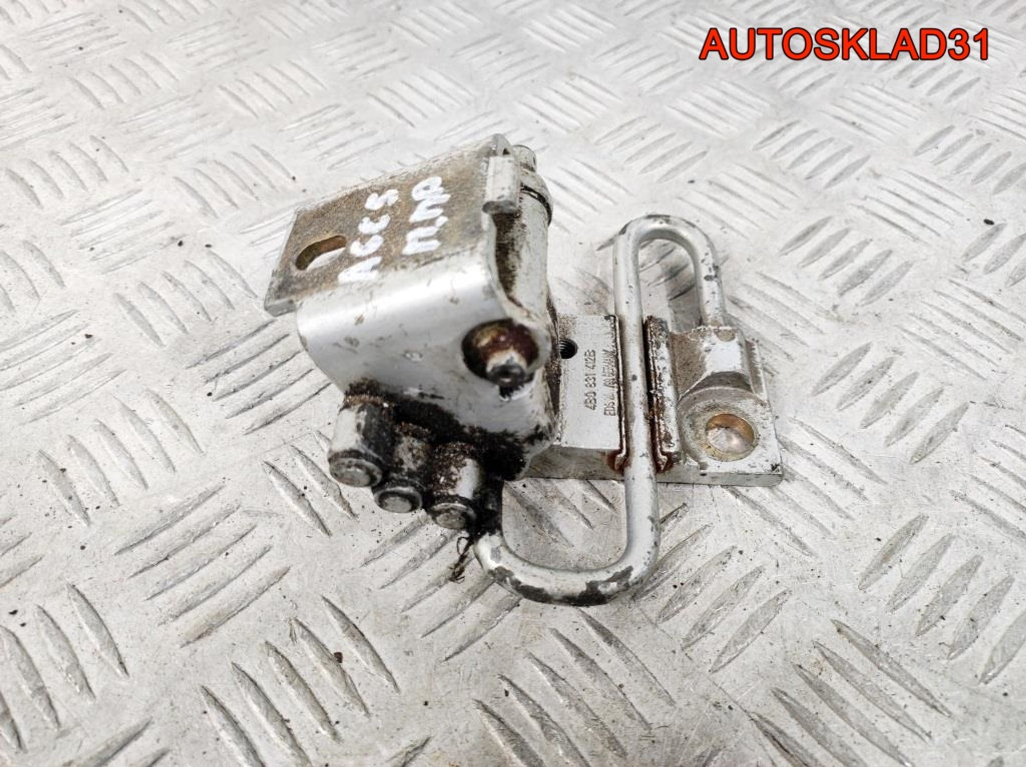 https://gcs.partsauto.market/rn-stockpro.appspot.com/thmbs/userImages/edda01b21c13eaa6671738306aa09410/part/b1984326-4b8e-4e7a-8482-99fc3cf14ddd_1732793128097.jpg