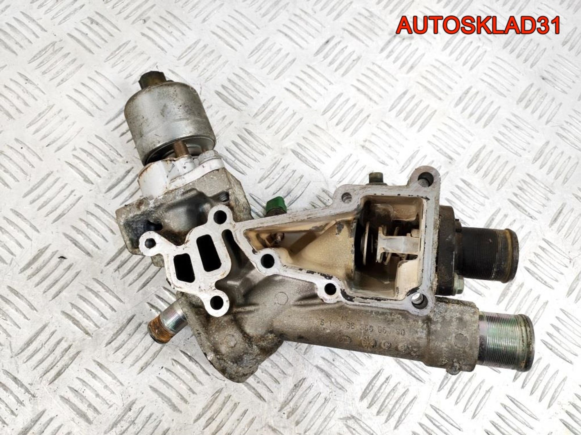 https://gcs.partsauto.market/rn-stockpro.appspot.com/thmbs/userImages/edda01b21c13eaa6671738306aa09410/part/b69f9b71-6b4b-46cc-a1d7-7a5e573c98f7_1736852840874.jpg