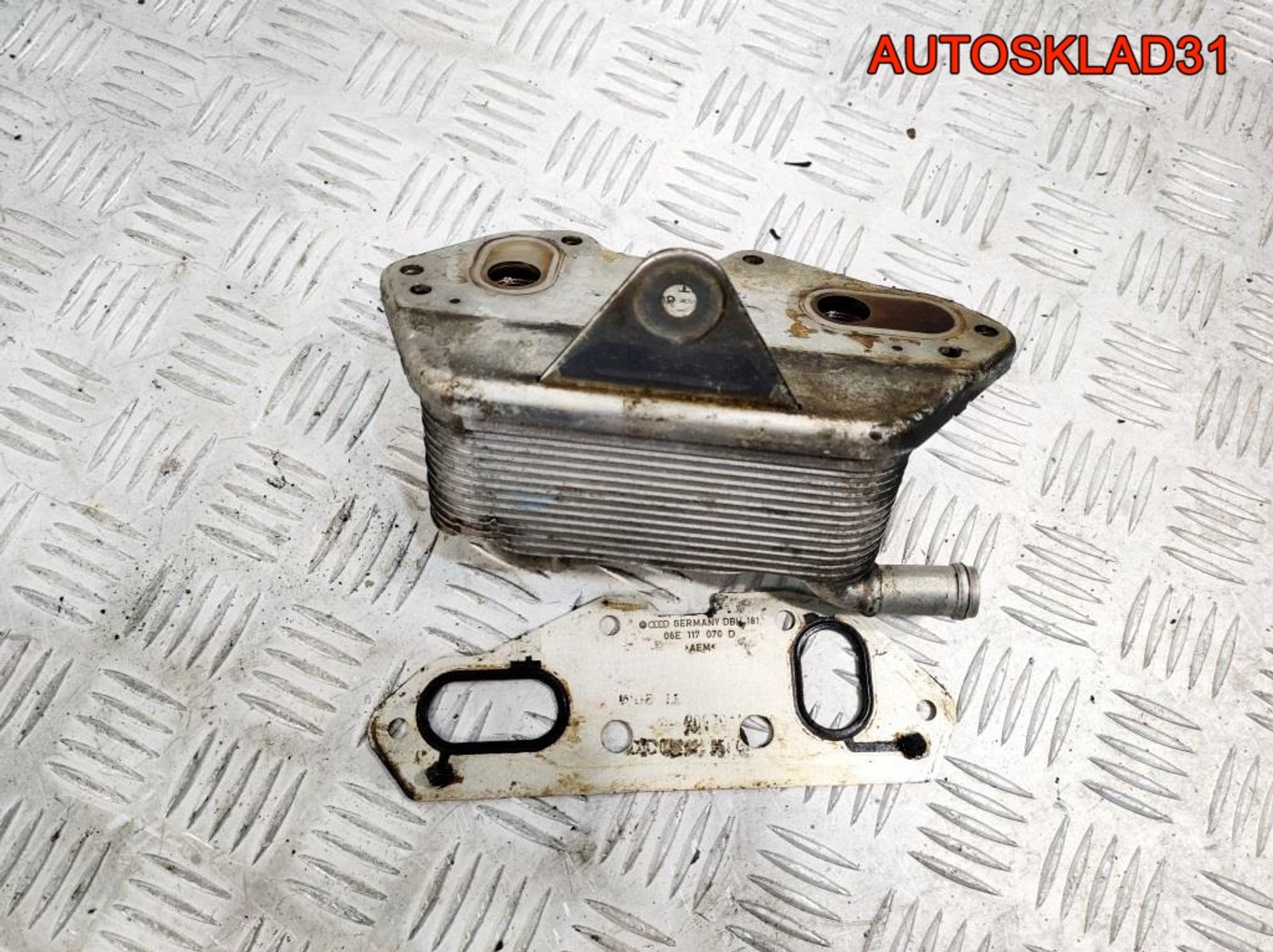 https://gcs.partsauto.market/rn-stockpro.appspot.com/thmbs/userImages/edda01b21c13eaa6671738306aa09410/part/dcfda59c-9873-45d7-b82c-7018ca6ba0d7_1742556197952.jpg